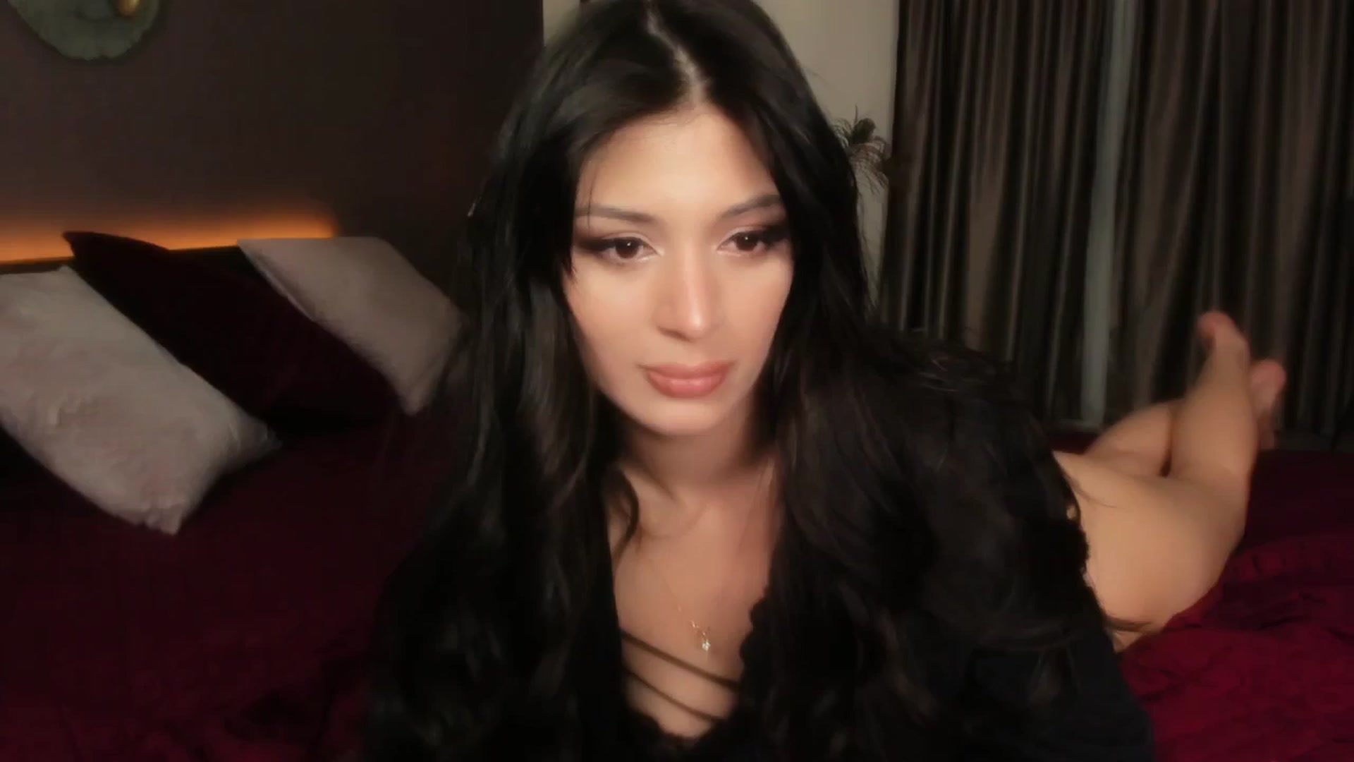 Gallery image thumbnail from Angel_on_Duty's myfreecams stream on, 04/15/2024, 21:11 image 4 of 20