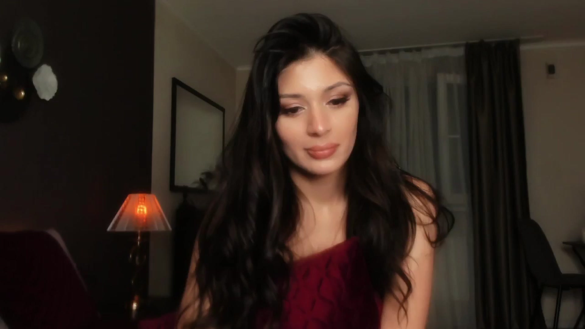 Gallery image thumbnail from Angel_on_Duty's myfreecams stream on, 04/15/2024, 23:30 image 8 of 20