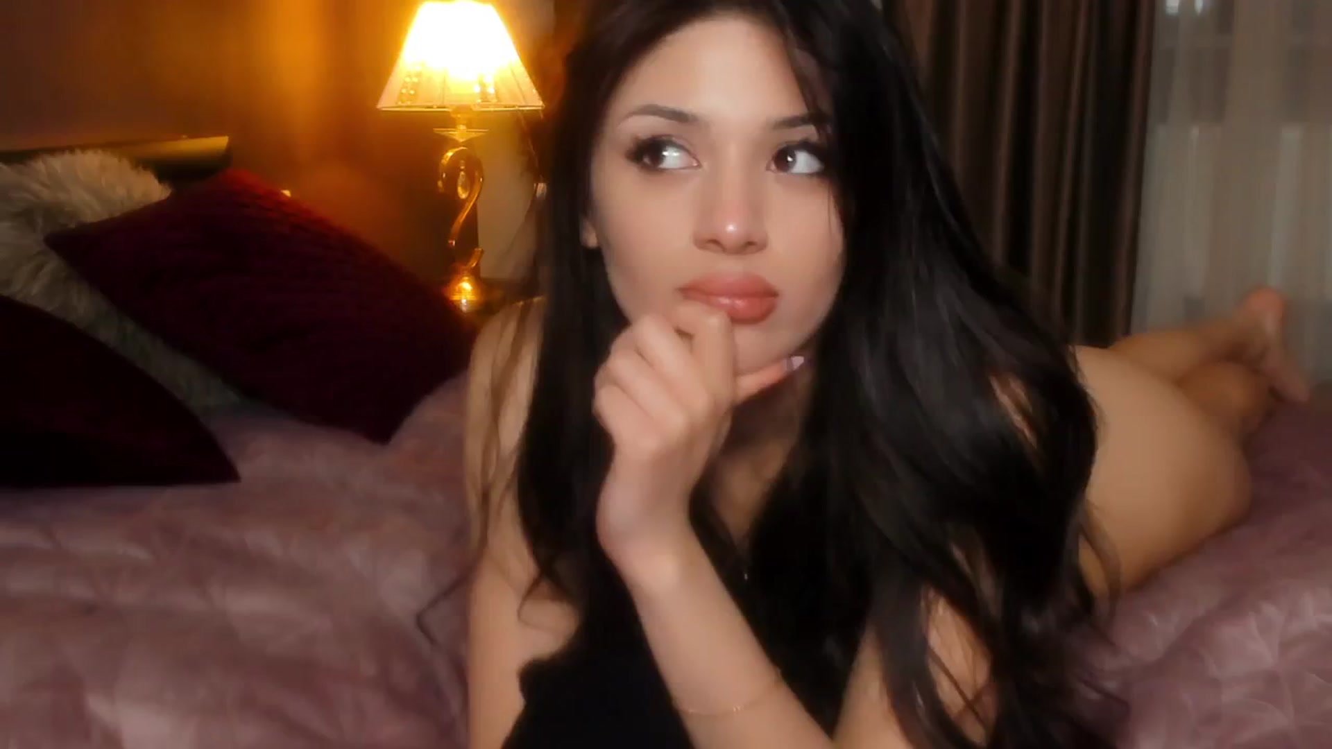 Gallery image thumbnail from Angel_on_Duty's myfreecams stream on, 04/21/2024, 24:19 image 12 of 20