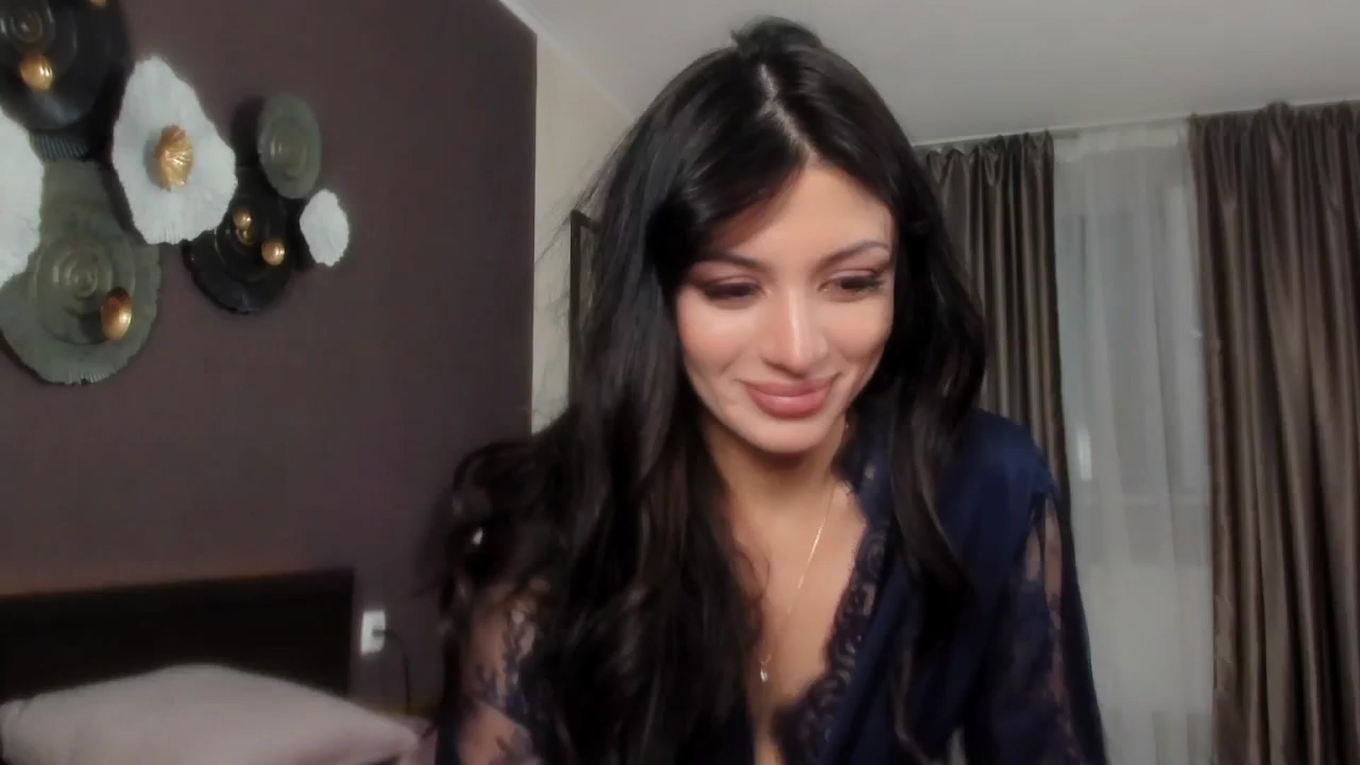 Gallery image thumbnail from Angel_on_Duty's myfreecams stream on, 04/25/2024, 23:26 image 10 of 20