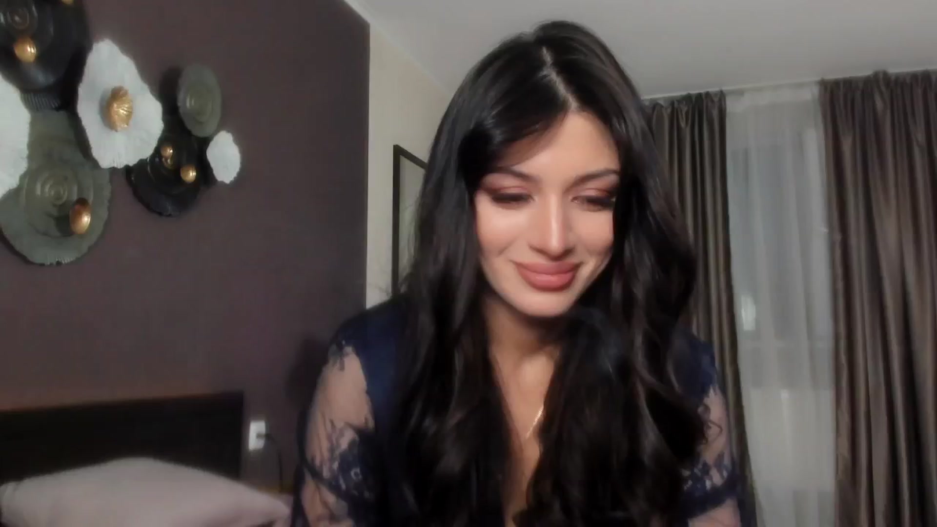 Gallery image thumbnail from Angel_on_Duty's myfreecams stream on, 04/25/2024, 23:26 image 9 of 20