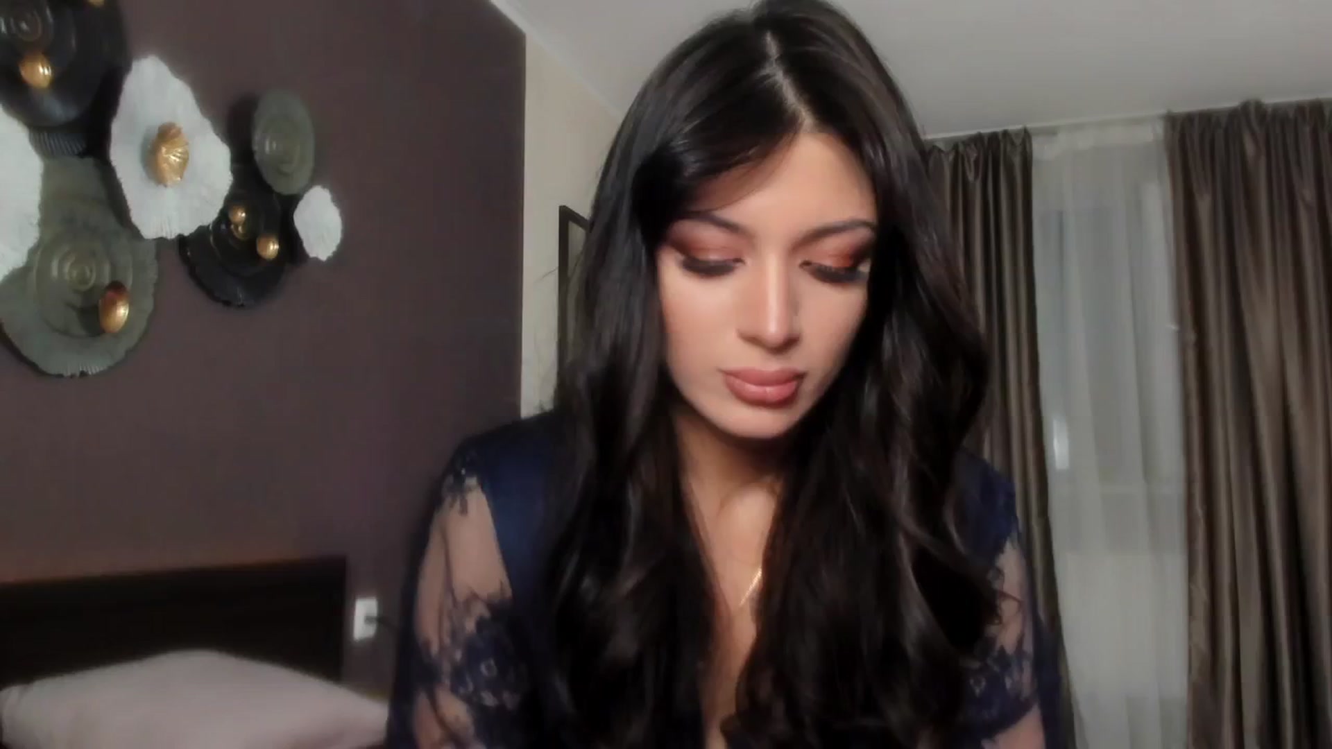 Gallery image thumbnail from Angel_on_Duty's myfreecams stream on, 04/25/2024, 23:26 image 8 of 20