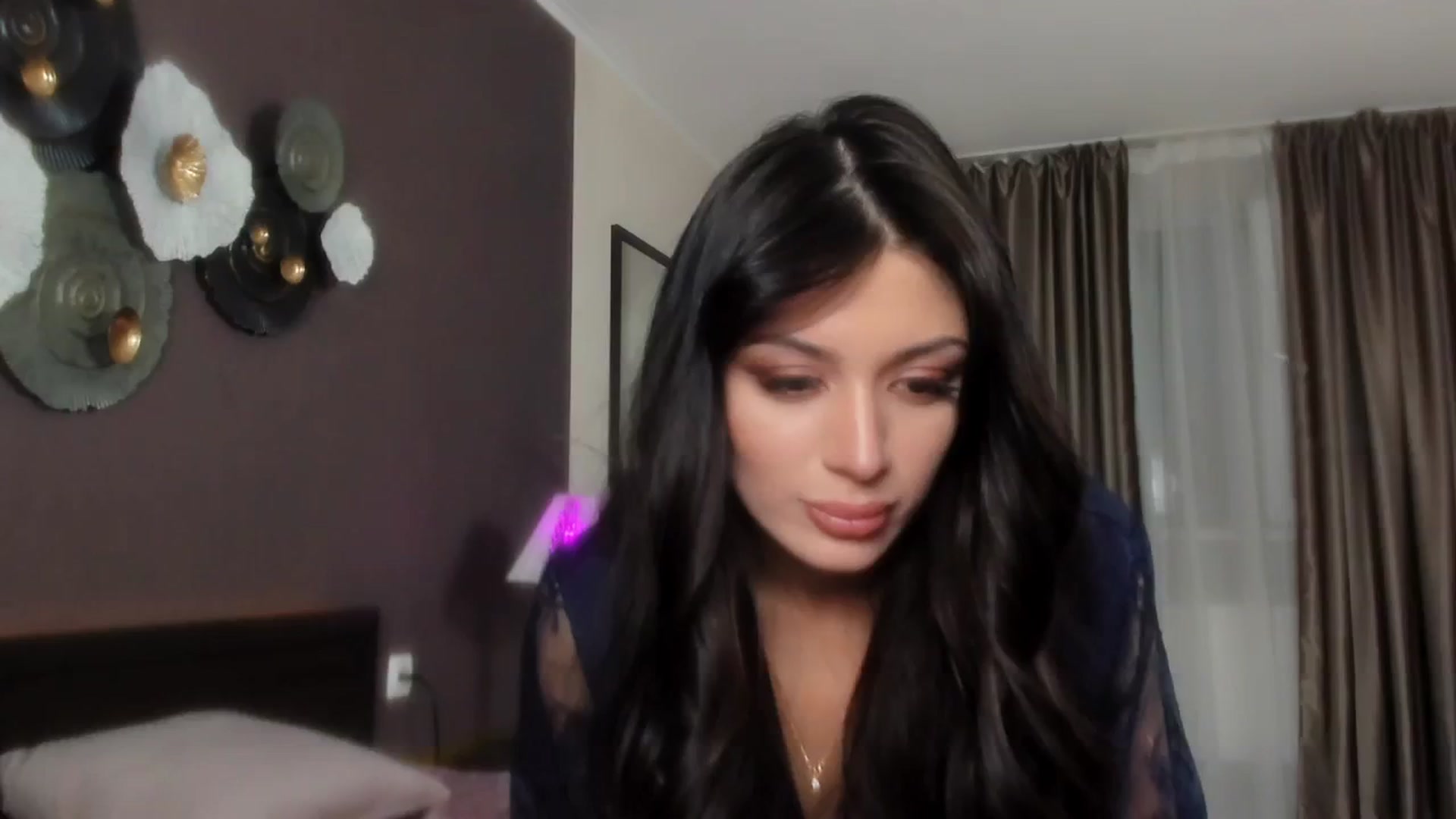 Gallery image thumbnail from Angel_on_Duty's myfreecams stream on, 04/25/2024, 23:26 image 5 of 20