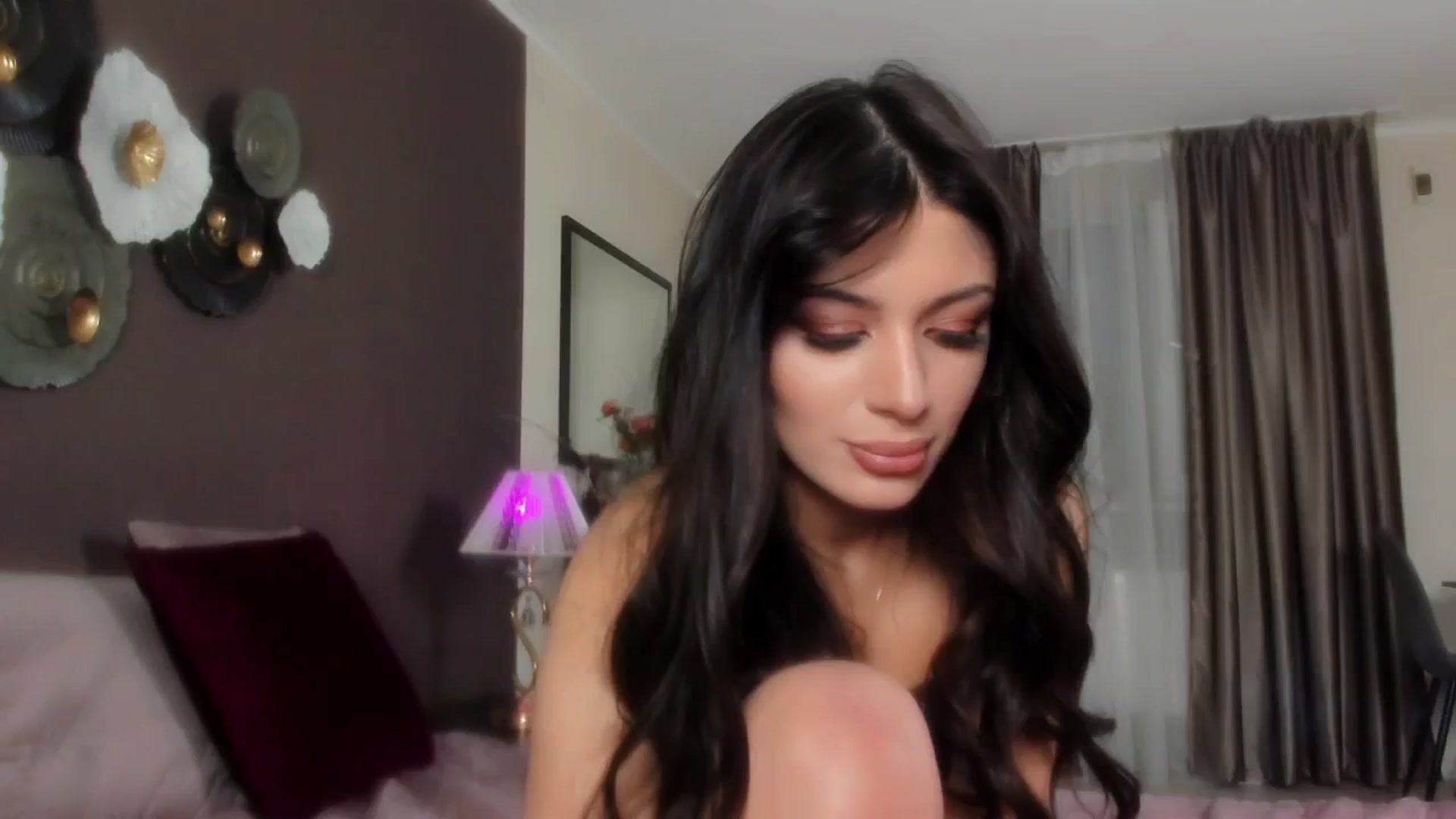 Gallery image thumbnail from Angel_on_Duty's myfreecams stream on, 04/26/2024, 24:42 image 11 of 20