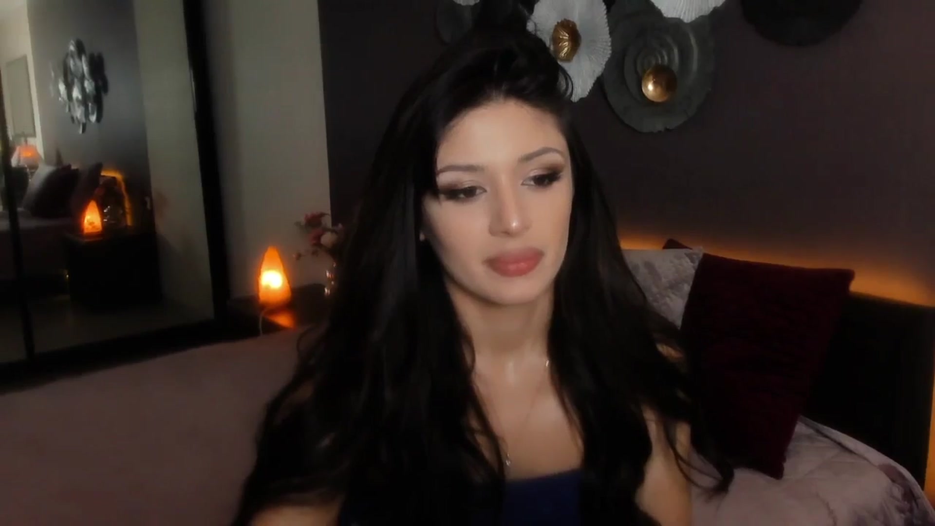 Gallery image thumbnail from Angel_on_Duty's myfreecams stream on, 05/02/2024, 02:45 image 6 of 20