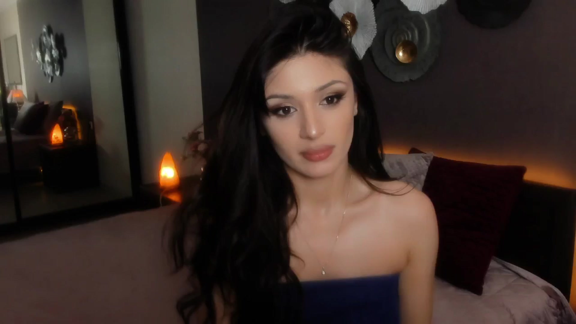 Gallery image thumbnail from Angel_on_Duty's myfreecams stream on, 05/02/2024, 02:45 image 1 of 20