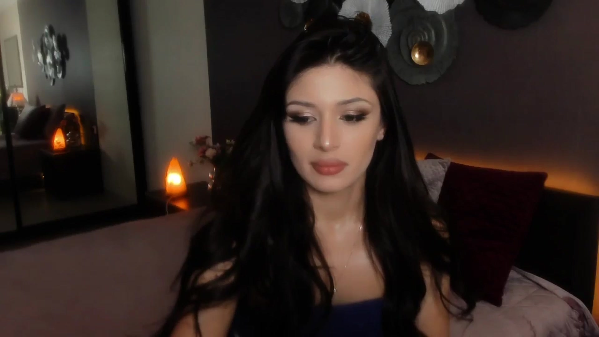 Gallery image thumbnail from Angel_on_Duty's myfreecams stream on, 05/02/2024, 02:45 image 7 of 20