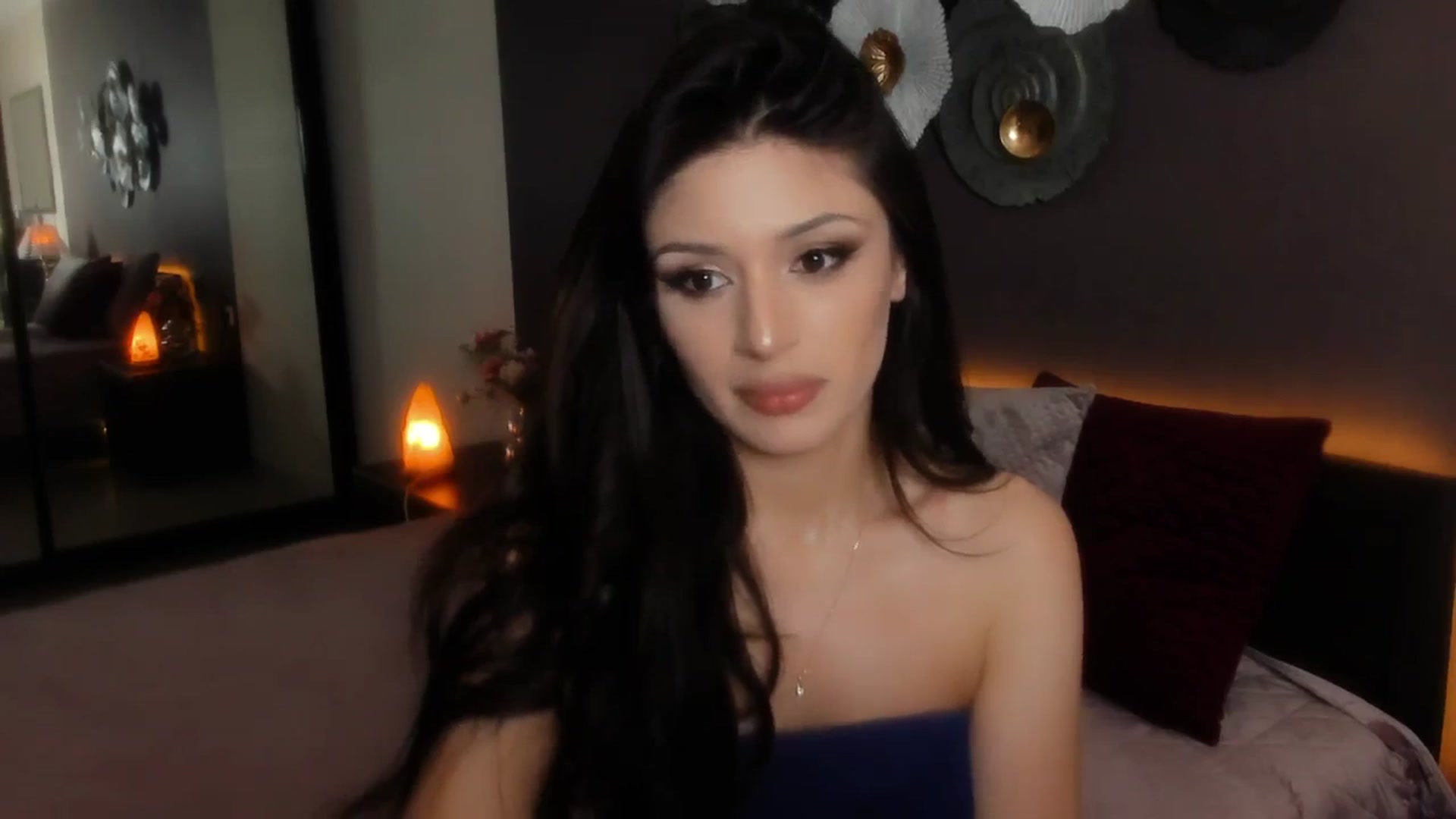 Gallery image thumbnail from Angel_on_Duty's myfreecams stream on, 05/02/2024, 02:45 image 3 of 20
