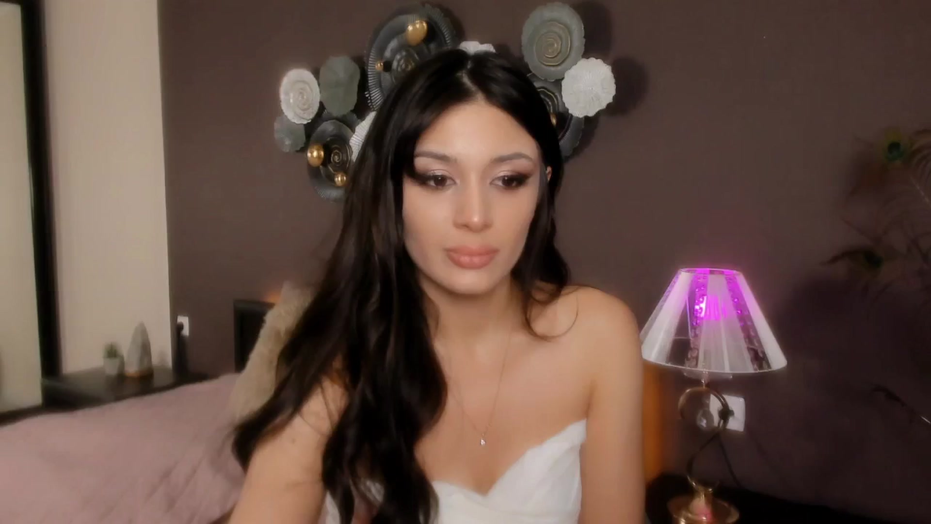Gallery image thumbnail from Angel_on_Duty's myfreecams stream on, 05/04/2024, 23:54 image 3 of 20