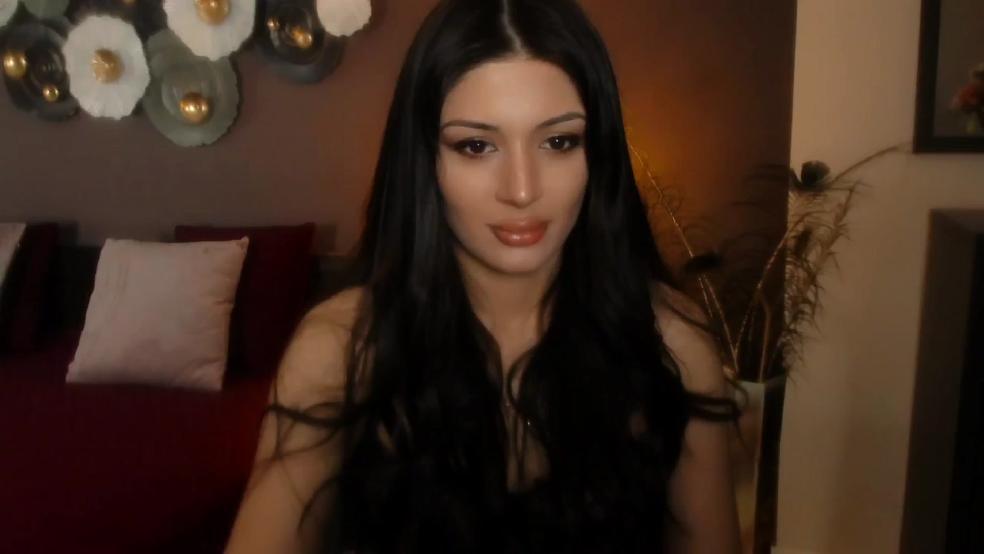 Gallery image thumbnail from Angel_on_Duty's myfreecams stream on, 05/06/2024, 22:46 image 8 of 20