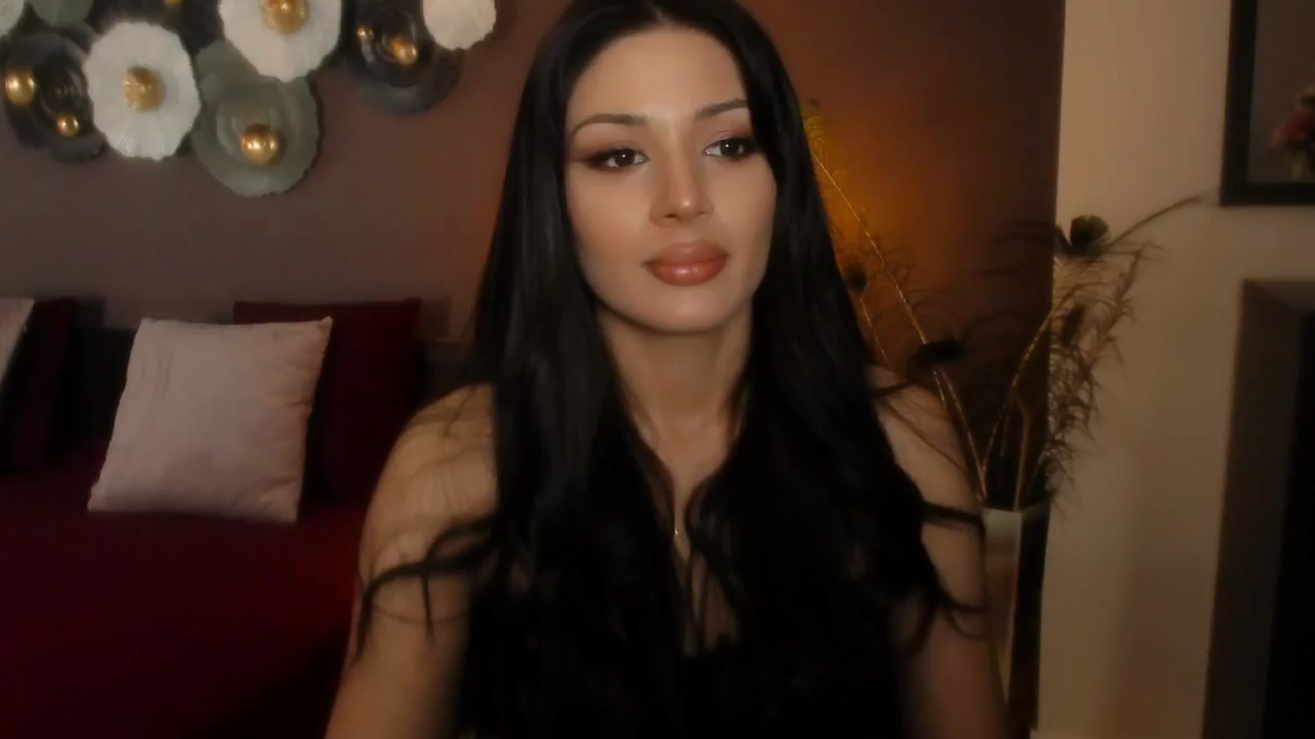 Gallery image thumbnail from Angel_on_Duty's myfreecams stream on, 05/06/2024, 22:46 image 4 of 20