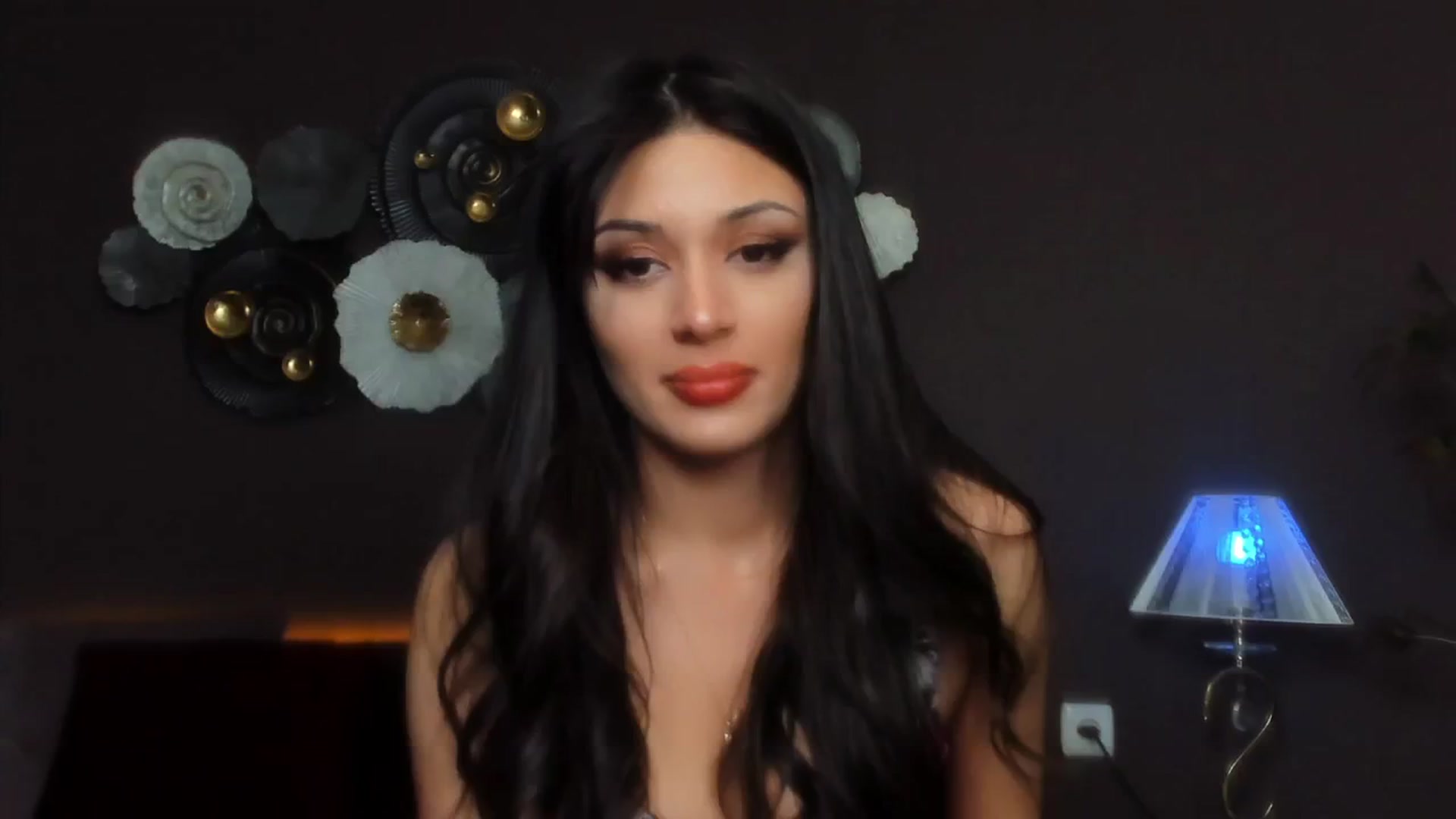 Gallery image thumbnail from Angel_on_Duty's myfreecams stream on, 05/10/2024, 24:35 image 17 of 20