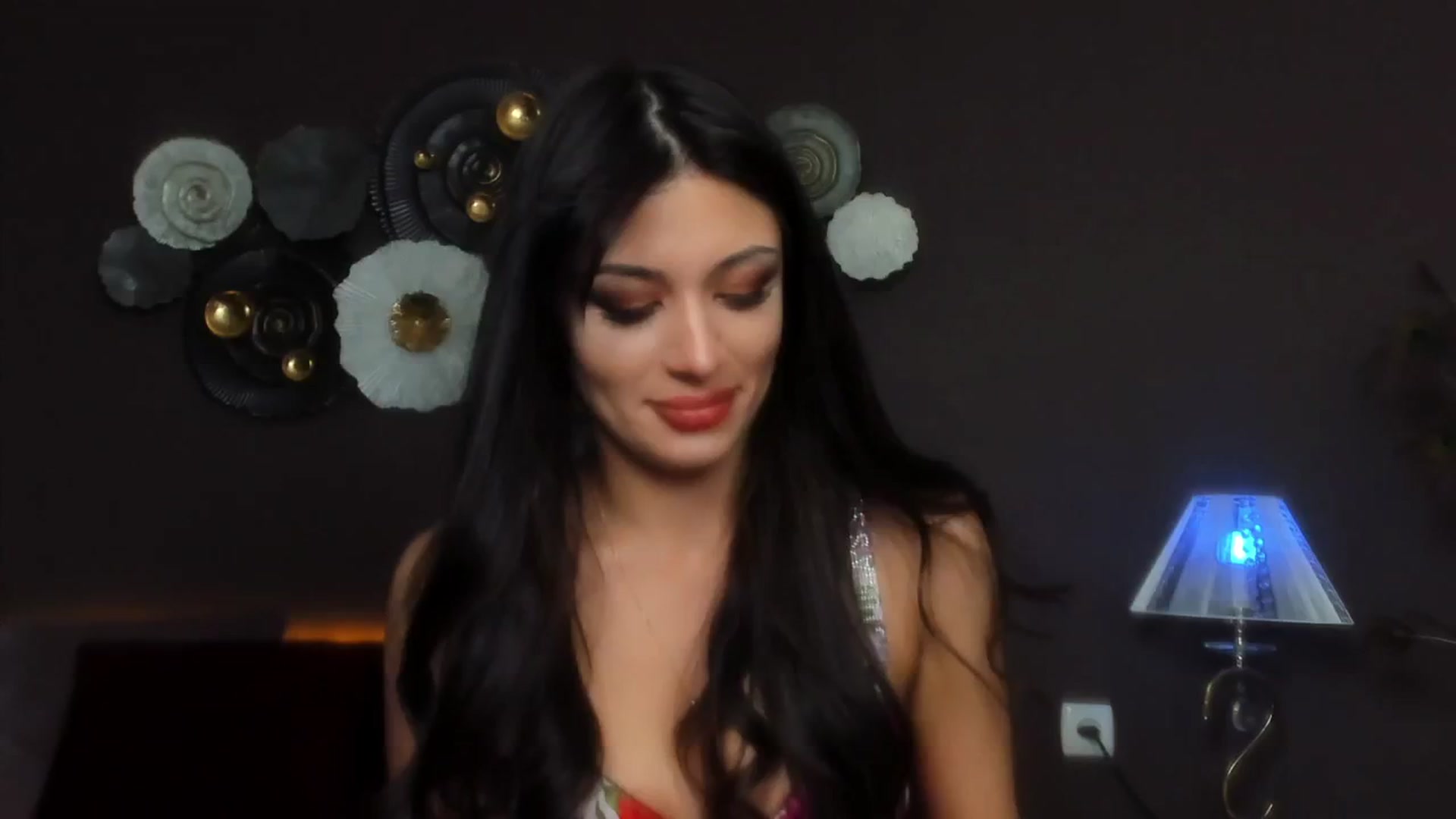 Gallery image thumbnail from Angel_on_Duty's myfreecams stream on, 05/10/2024, 24:35 image 16 of 20