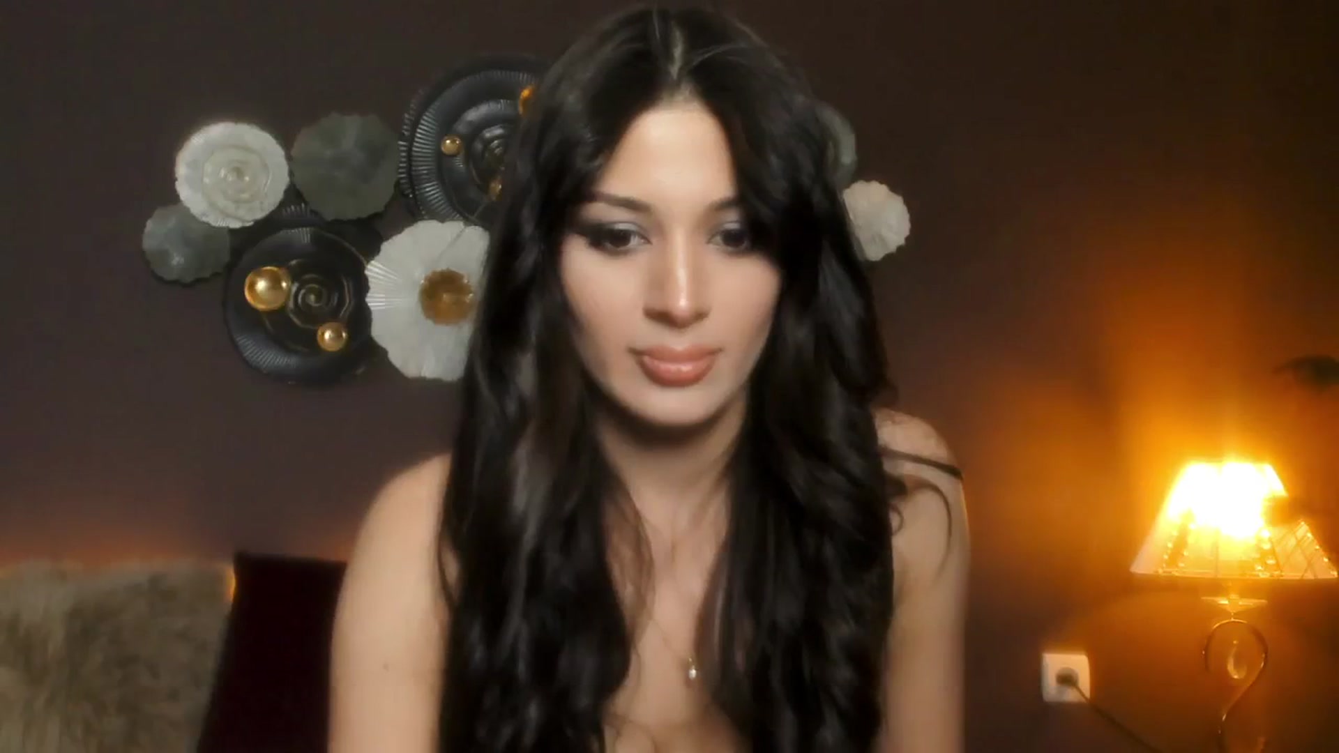 Gallery image thumbnail from Angel_on_Duty's myfreecams stream on, 05/17/2024, 20:17 image 19 of 20