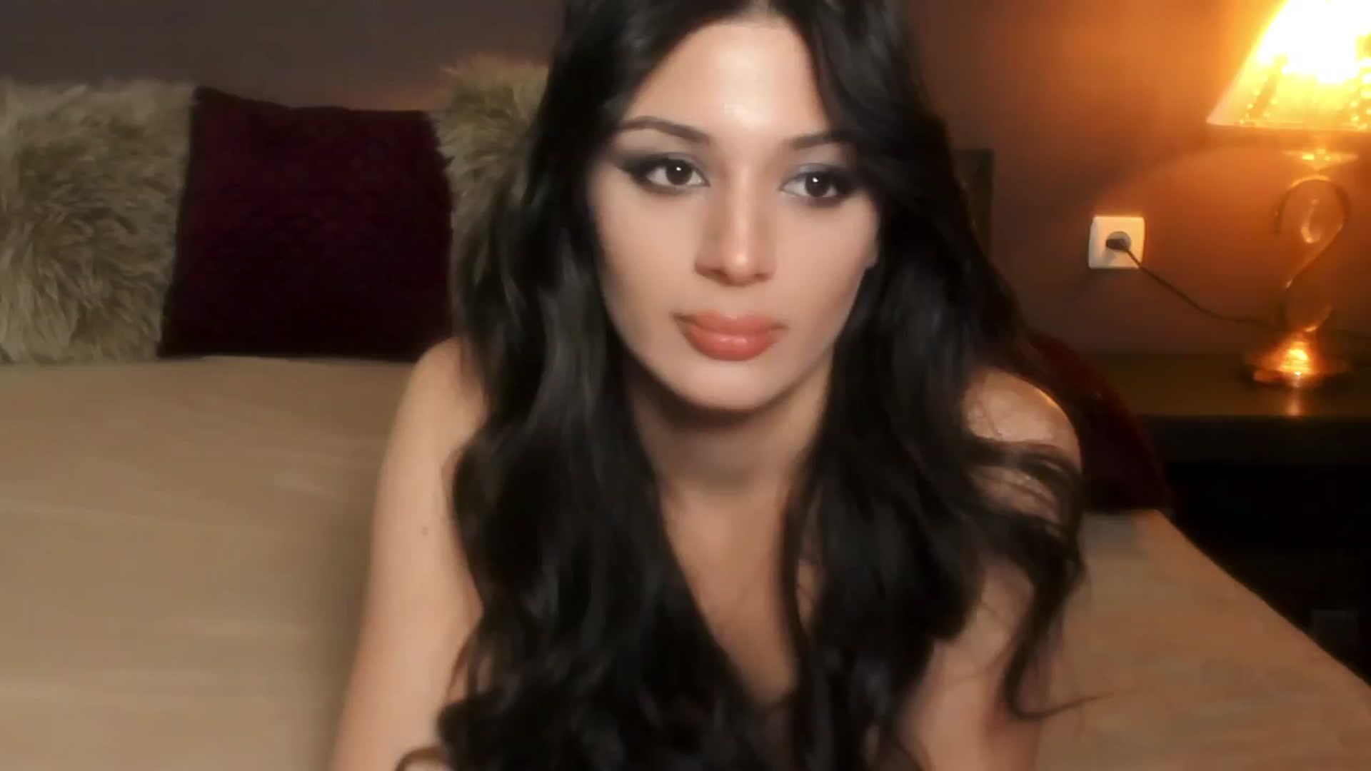 Gallery image thumbnail from Angel_on_Duty's myfreecams stream on, 05/18/2024, 24:09 image 13 of 20