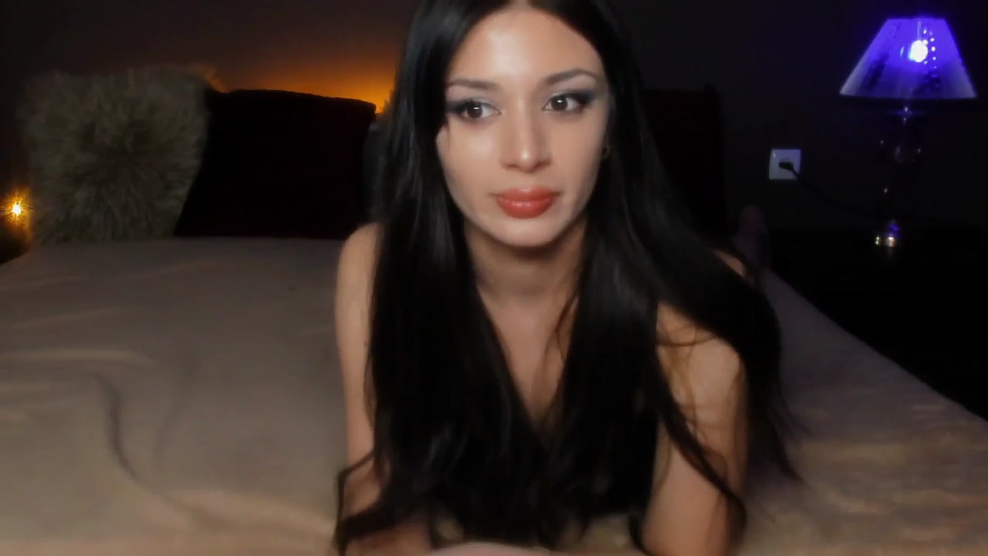 Gallery image thumbnail from Angel_on_Duty's myfreecams stream on, 05/19/2024, 23:24 image 9 of 20