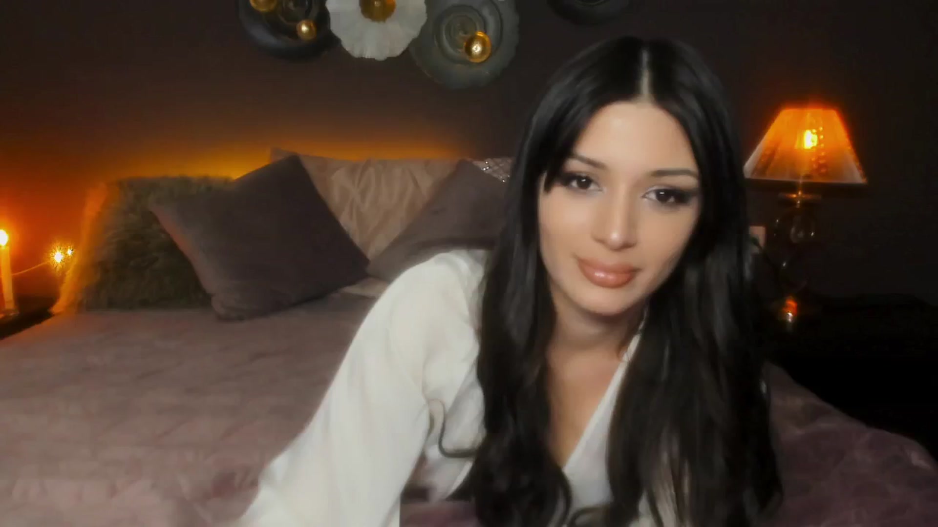 Gallery image thumbnail from Angel_on_Duty's myfreecams stream on, 05/22/2024, 20:20 image 3 of 20