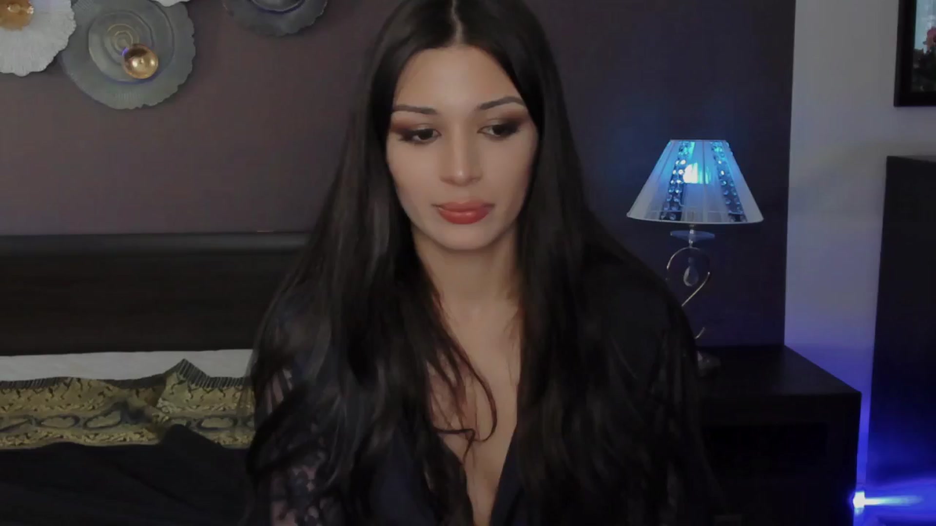Gallery image thumbnail from Angel_on_Duty's myfreecams stream on, 06/02/2024, 02:37 image 15 of 20