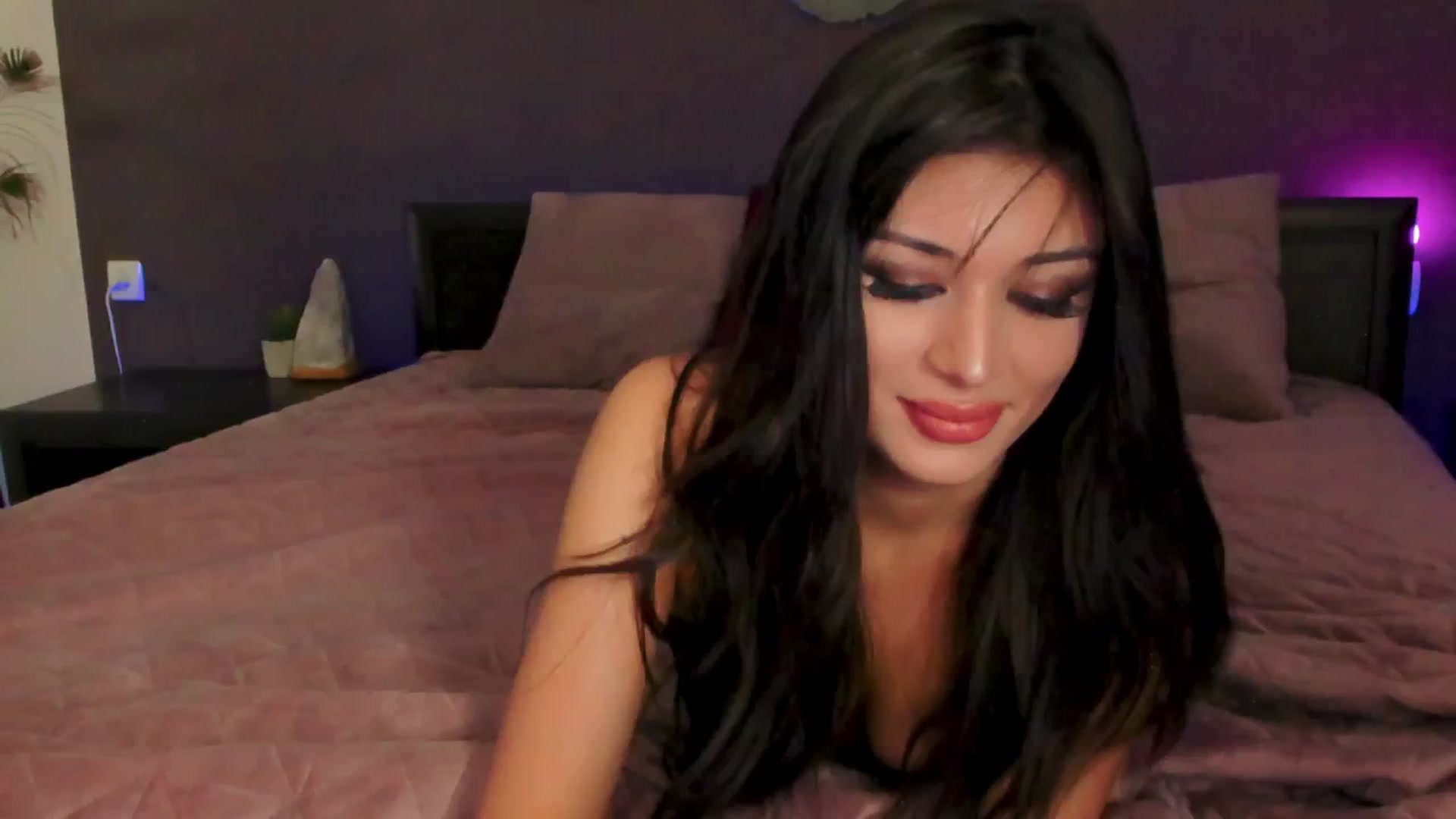 Gallery image thumbnail from Angel_on_Duty's myfreecams stream on, 06/13/2024, 02:04 image 4 of 20