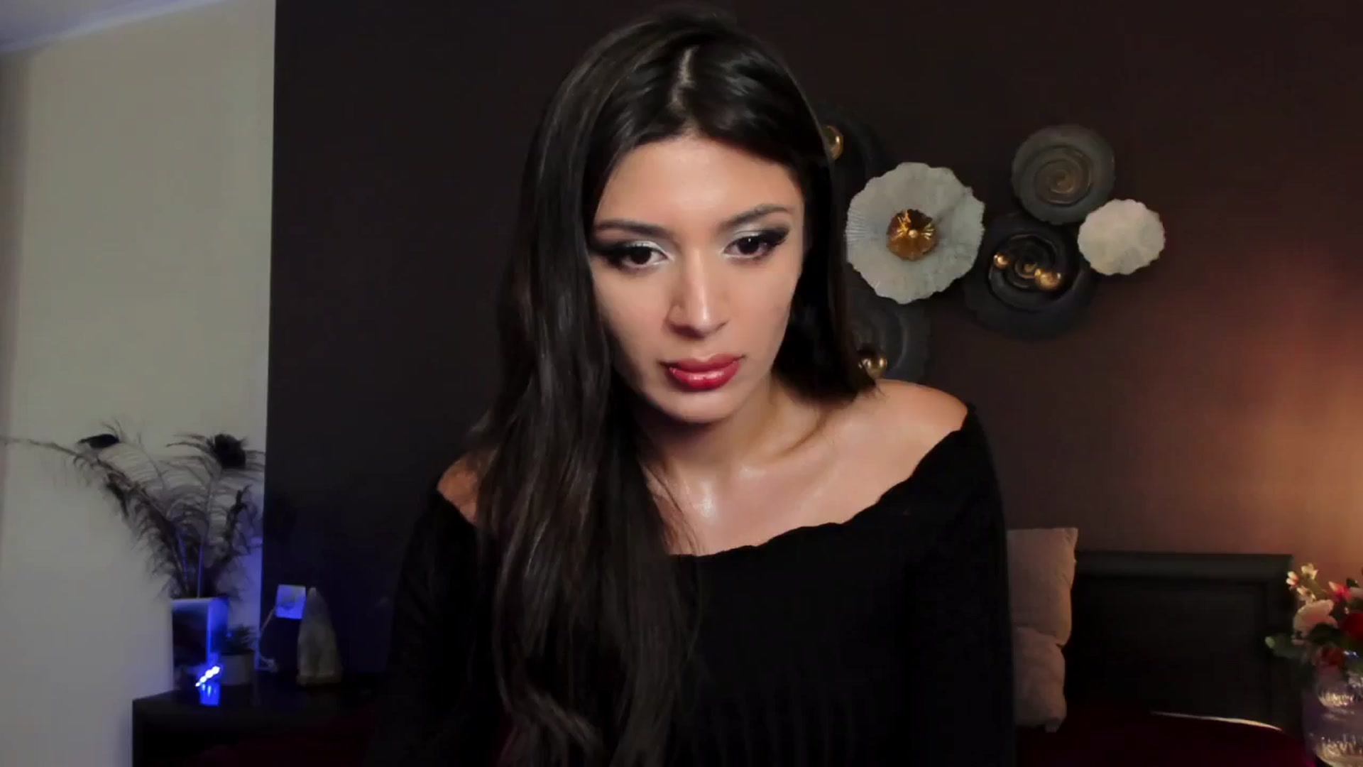 Gallery image thumbnail from Angel_on_Duty's myfreecams stream on, 07/03/2024, 24:35 image 13 of 20