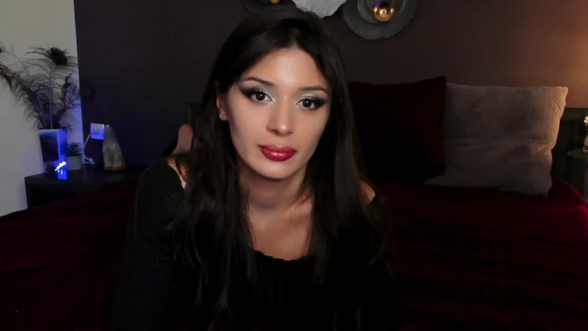 Gallery image thumbnail from Angel_on_Duty's myfreecams stream on, 07/03/2024, 02:17 image 6 of 20