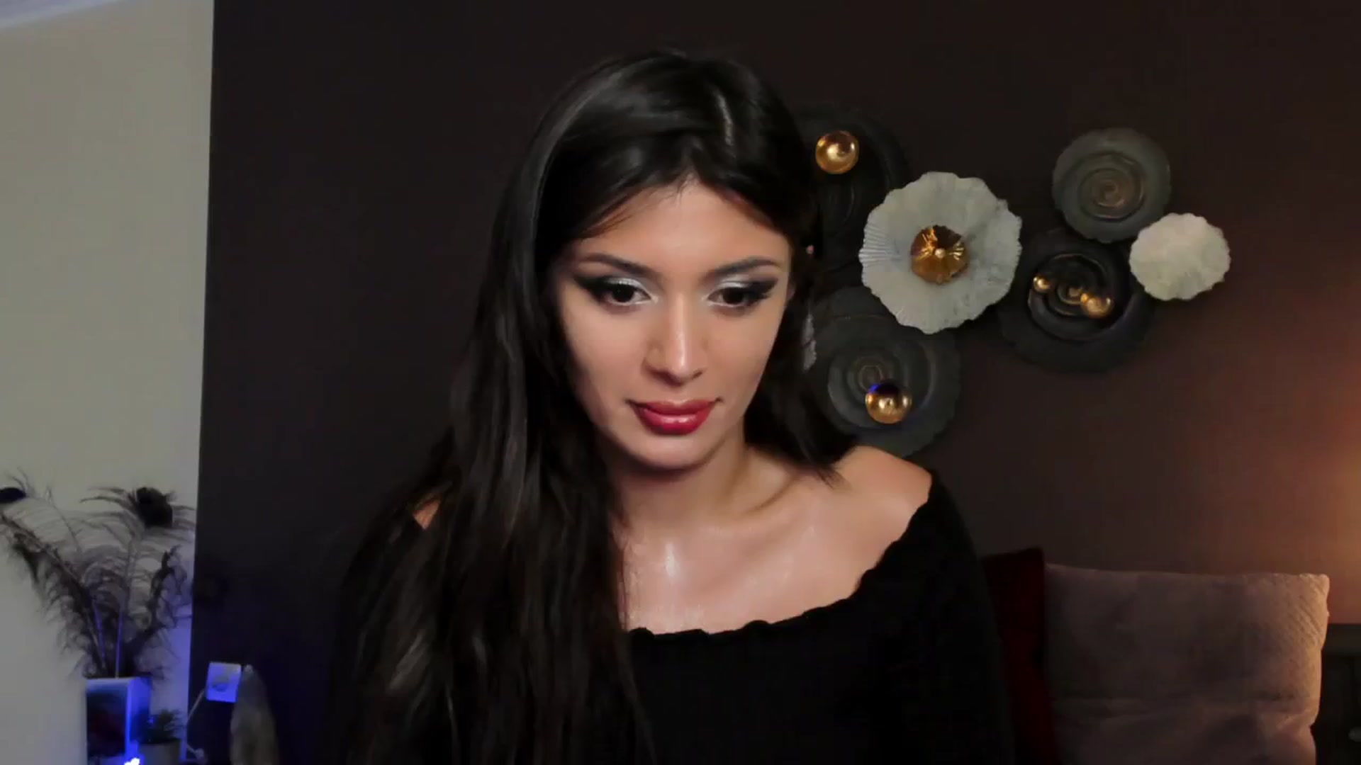 Gallery image thumbnail from Angel_on_Duty's myfreecams stream on, 07/03/2024, 02:17 image 15 of 20