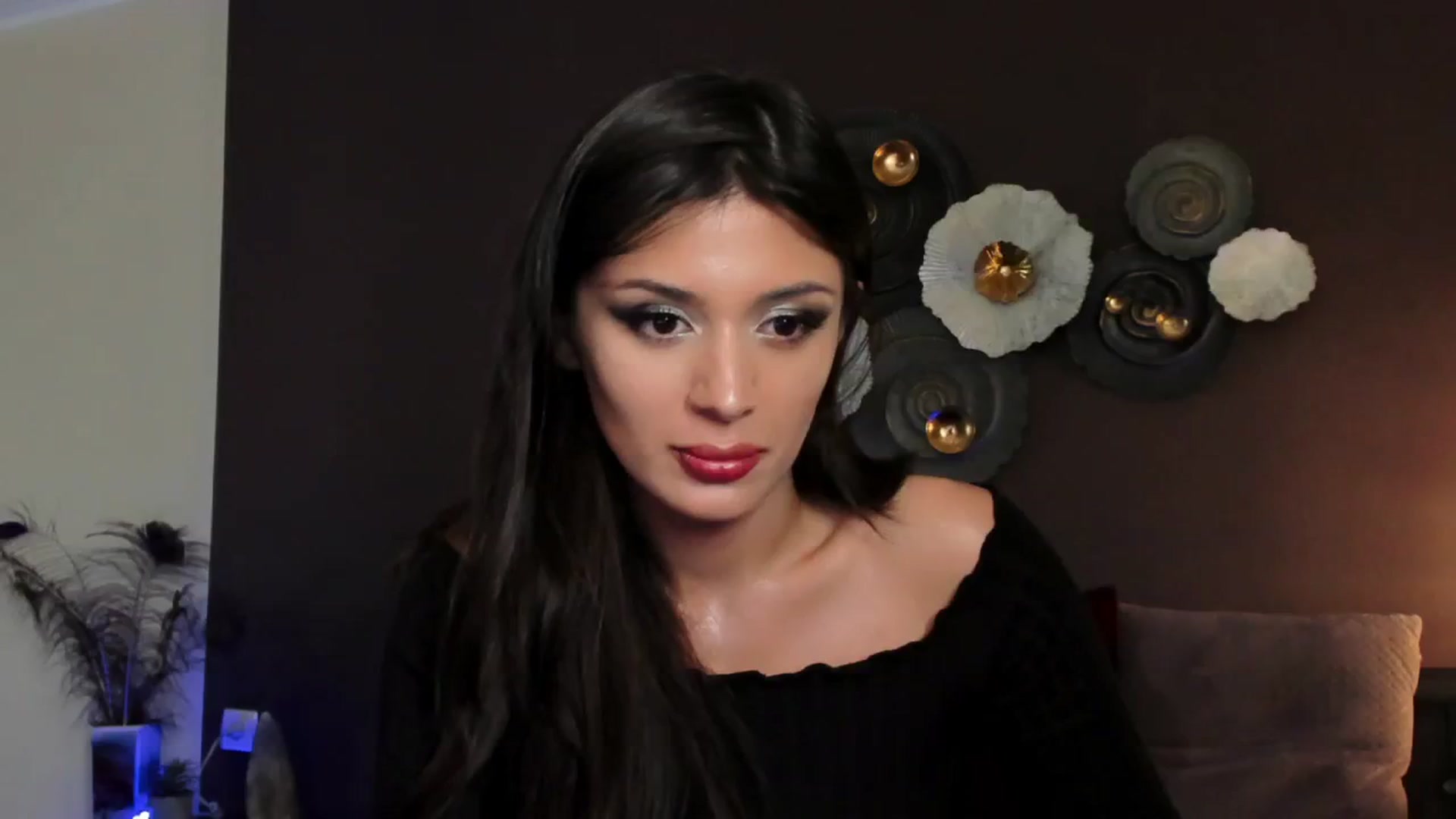 Gallery image thumbnail from Angel_on_Duty's myfreecams stream on, 07/03/2024, 02:17 image 14 of 20