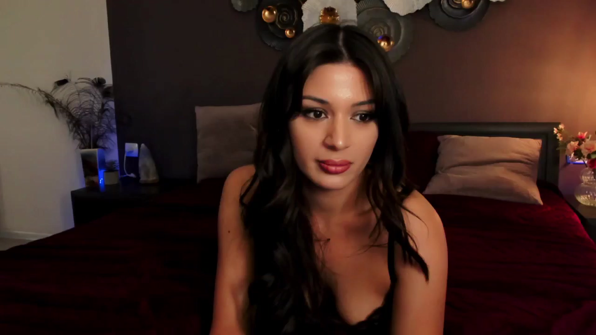 Gallery image thumbnail from Angel_on_Duty's myfreecams stream on, 07/05/2024, 23:50 image 2 of 20