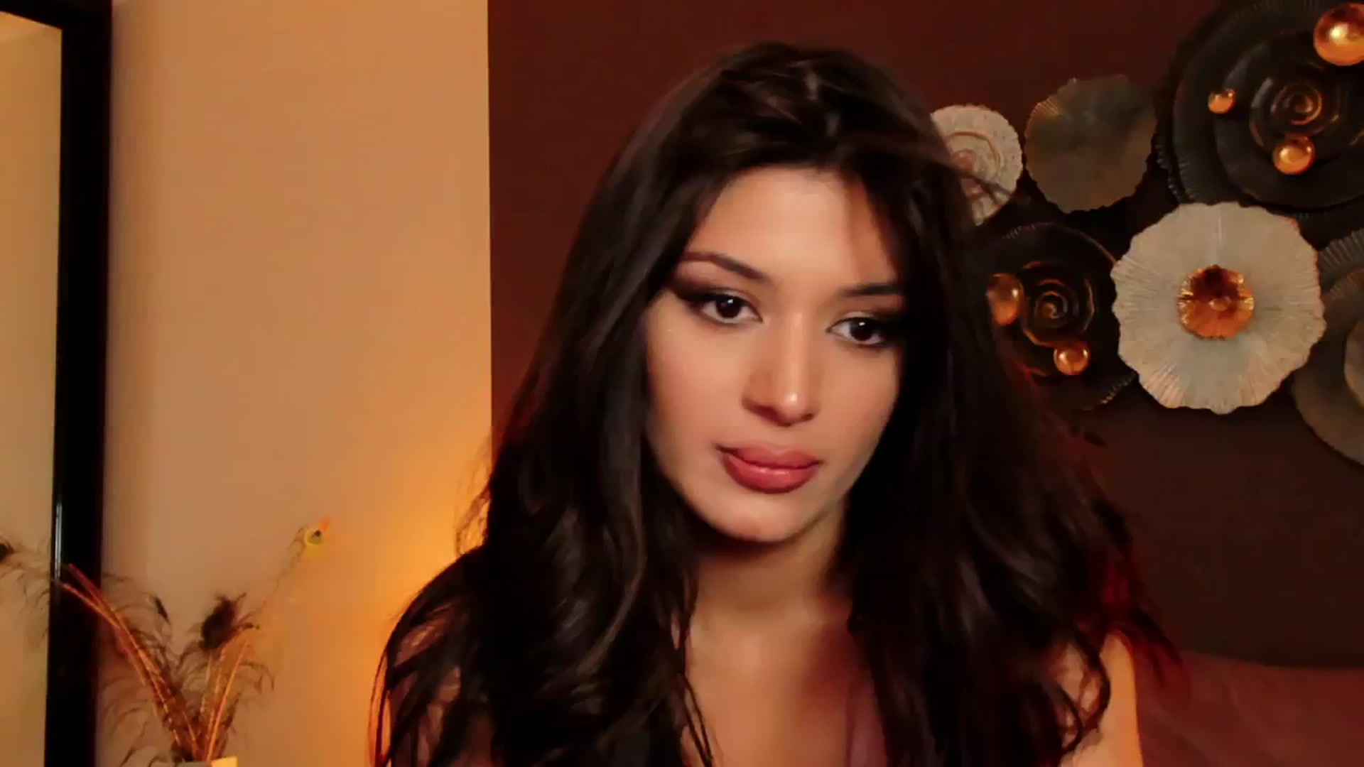 Gallery image thumbnail from Angel_on_Duty's myfreecams stream on, 07/10/2024, 02:02 image 6 of 20