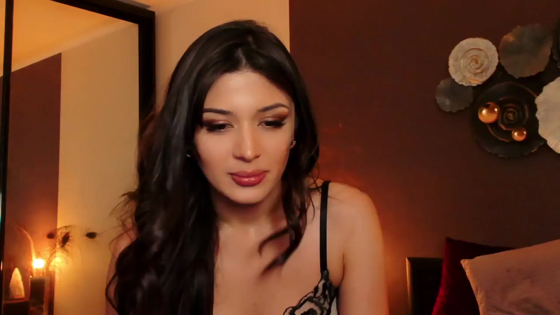 Gallery image thumbnail from Angel_on_Duty's myfreecams stream on, 07/15/2024, 24:45 image 2 of 20