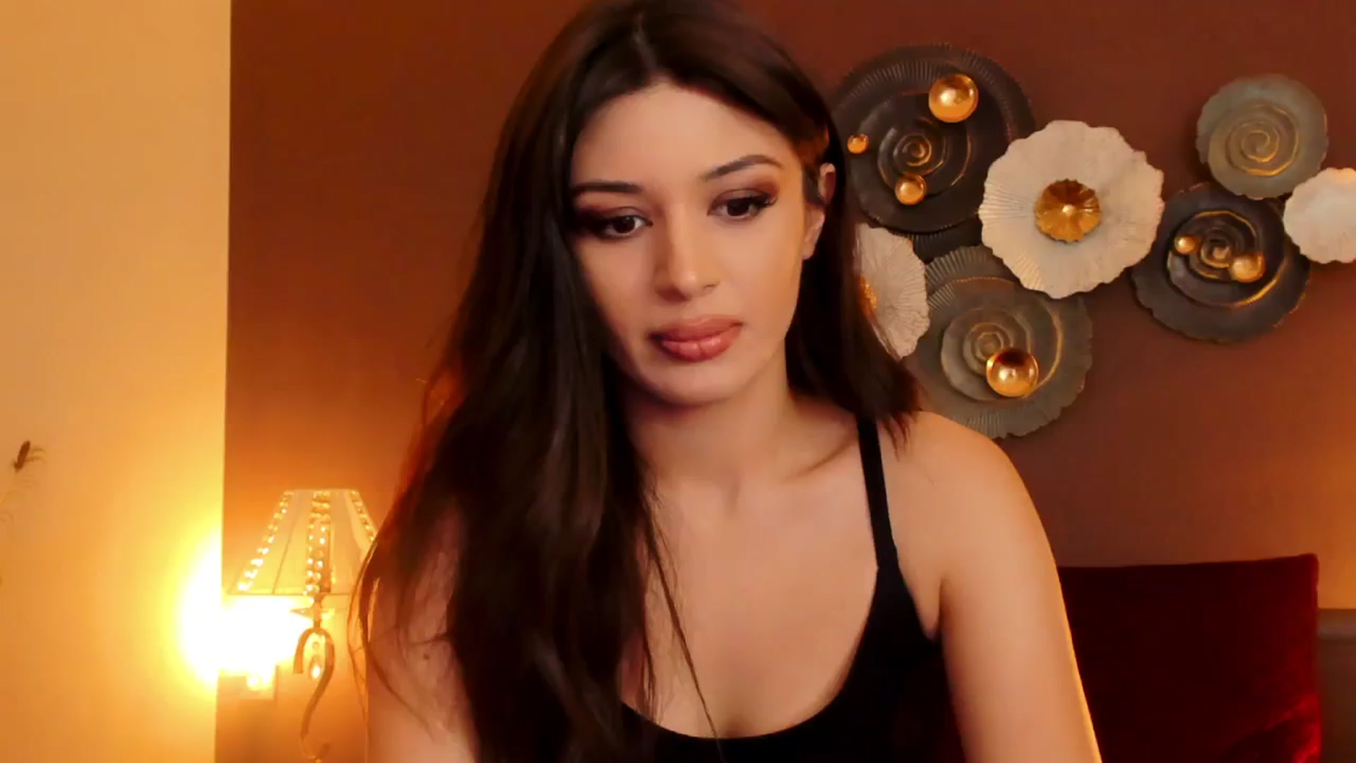 Gallery image thumbnail from Angel_on_Duty's myfreecams stream on, 07/18/2024, 22:25 image 5 of 20