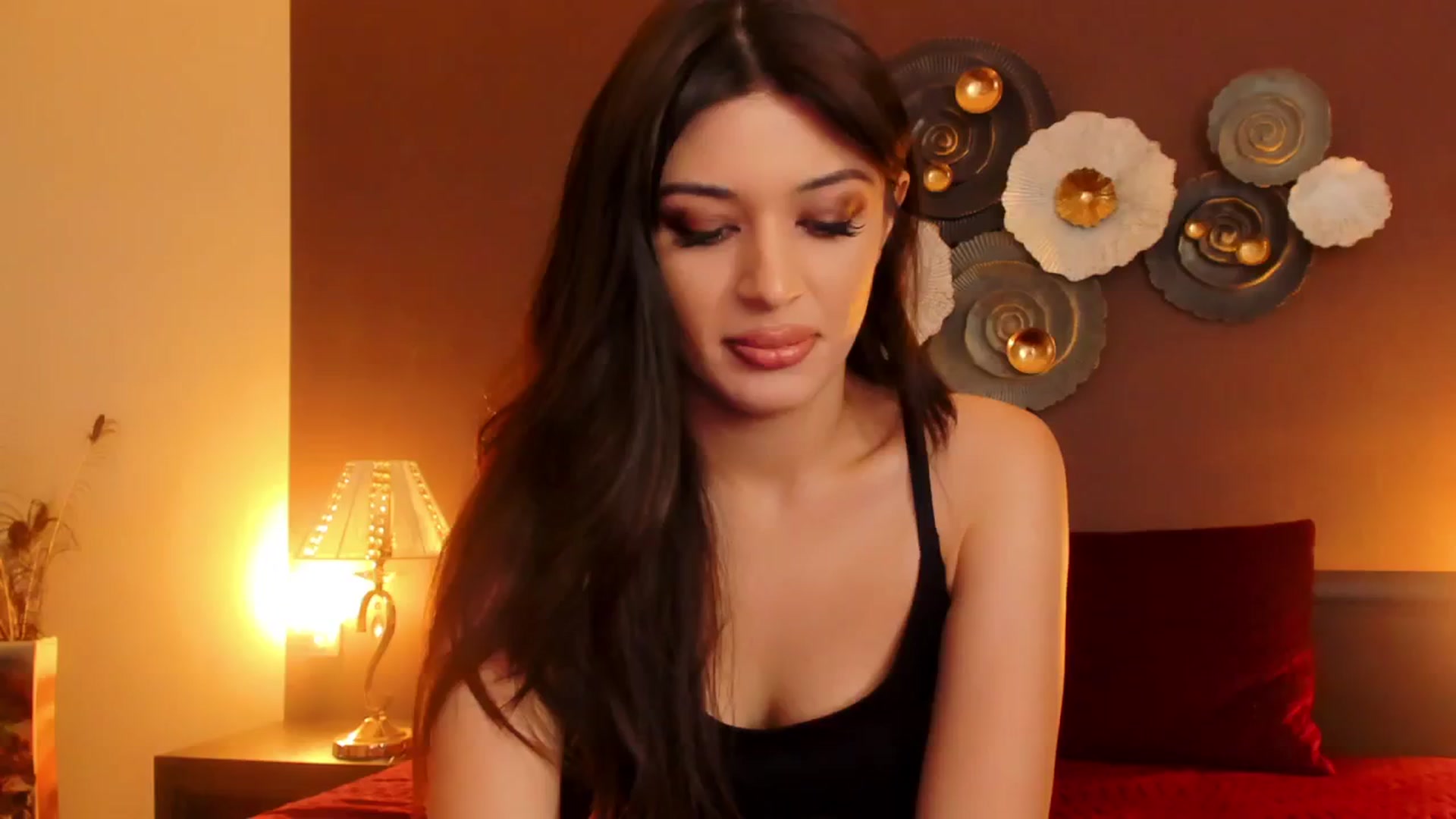 Gallery image thumbnail from Angel_on_Duty's myfreecams stream on, 07/18/2024, 22:25 image 17 of 20