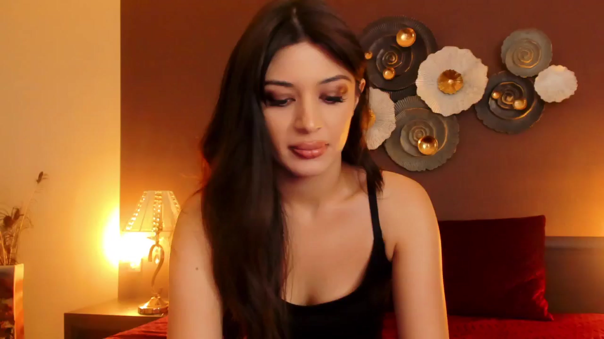 Gallery image thumbnail from Angel_on_Duty's myfreecams stream on, 07/18/2024, 22:25 image 13 of 20