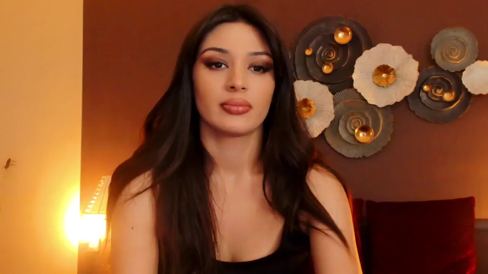 Gallery image thumbnail from Angel_on_Duty's myfreecams stream on, 07/18/2024, 22:25 image 1 of 20