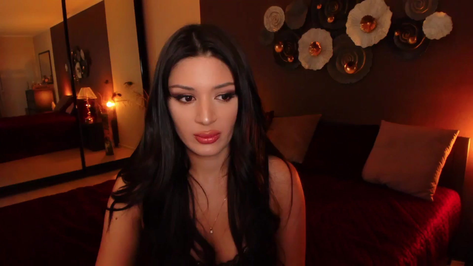 Gallery image thumbnail from Angel_on_Duty's myfreecams stream on, 07/23/2024, 21:02 image 6 of 20