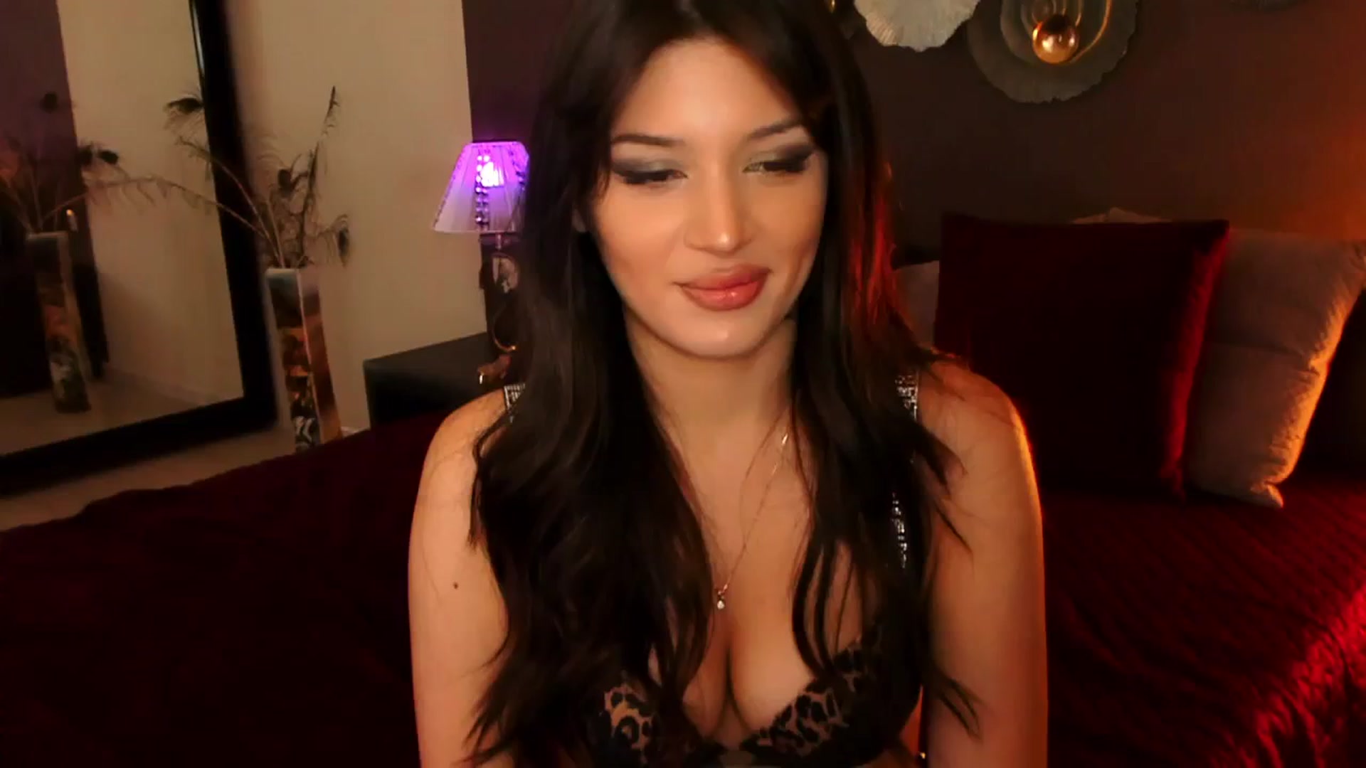 Gallery image thumbnail from Angel_on_Duty's myfreecams stream on, 07/25/2024, 22:09 image 15 of 20