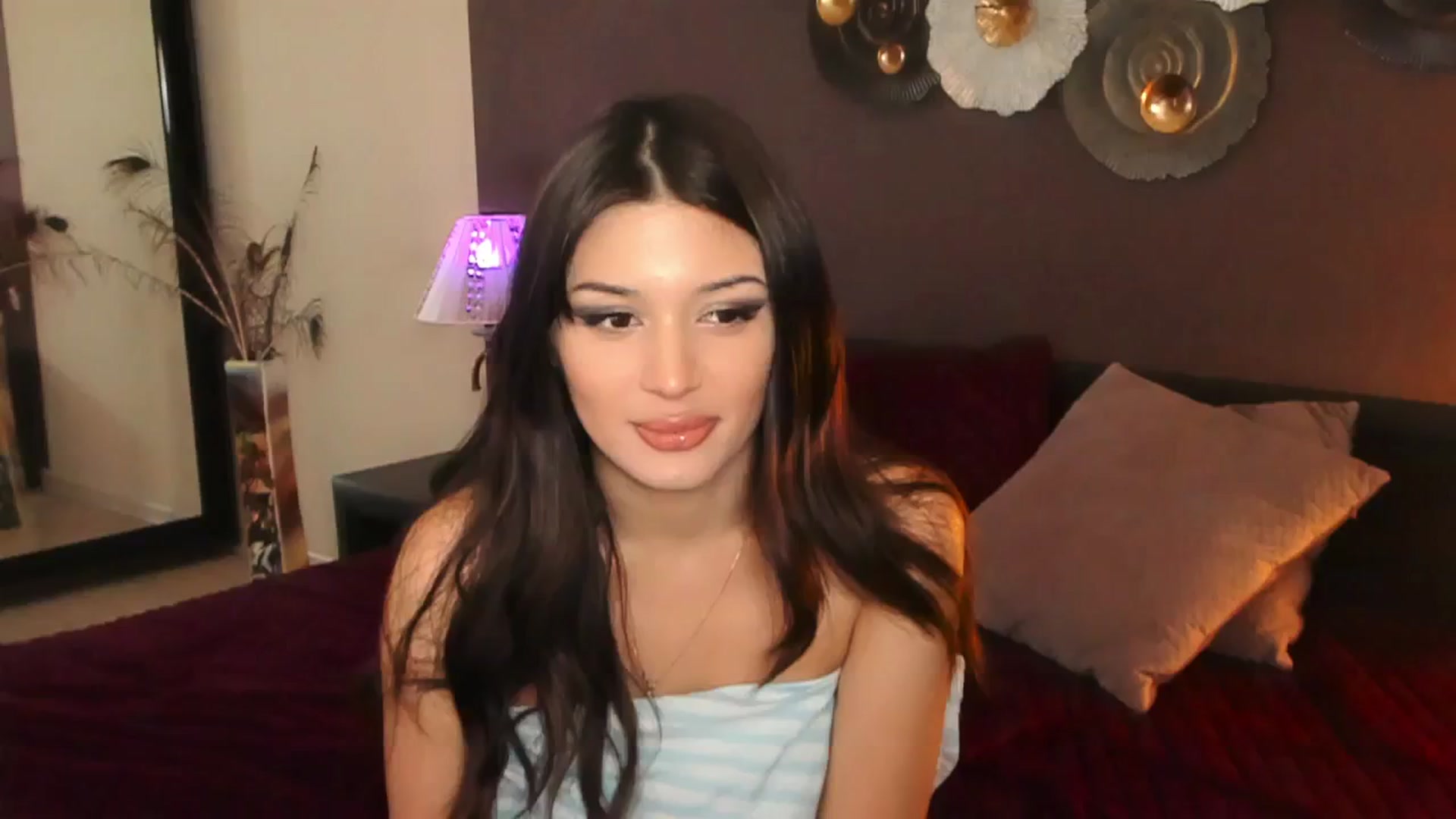 Gallery image thumbnail from Angel_on_Duty's myfreecams stream on, 07/26/2024, 01:31 image 5 of 20