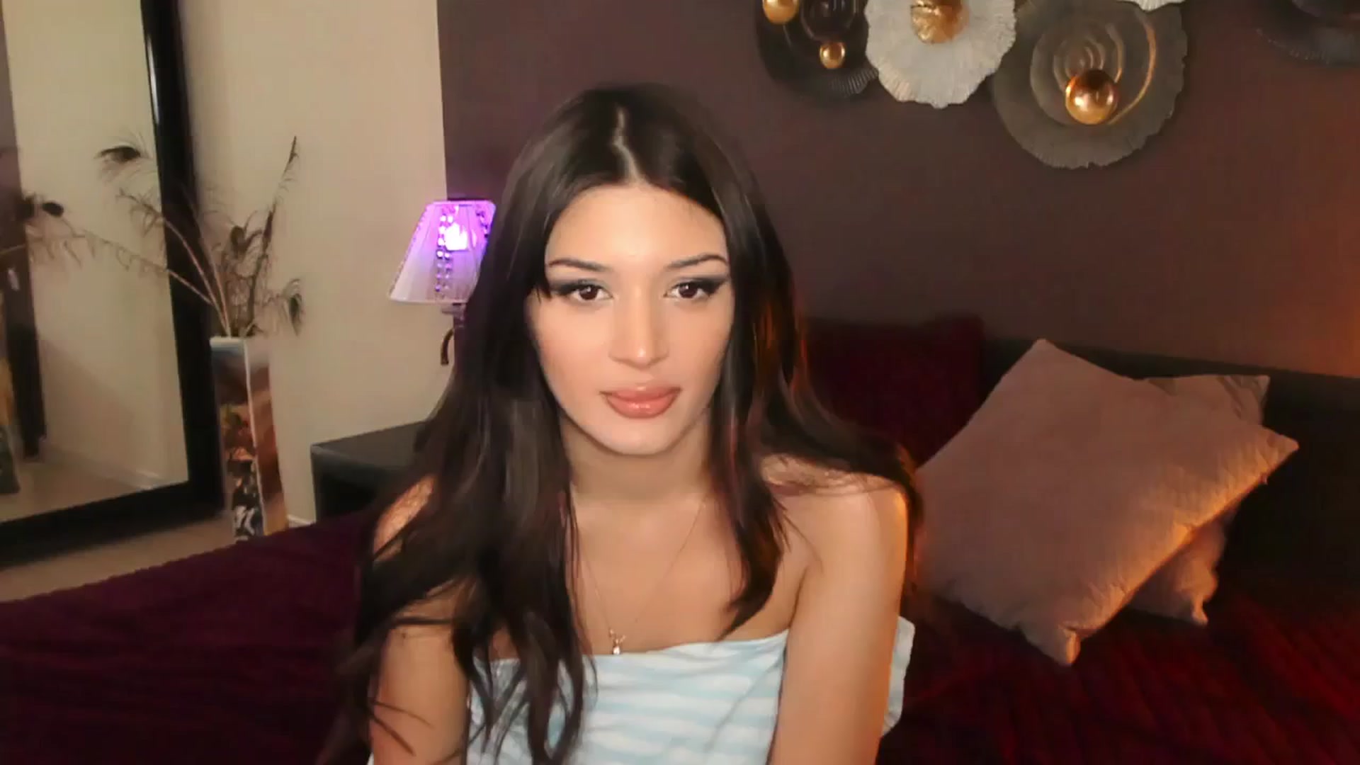 Gallery image thumbnail from Angel_on_Duty's myfreecams stream on, 07/26/2024, 01:31 image 1 of 20