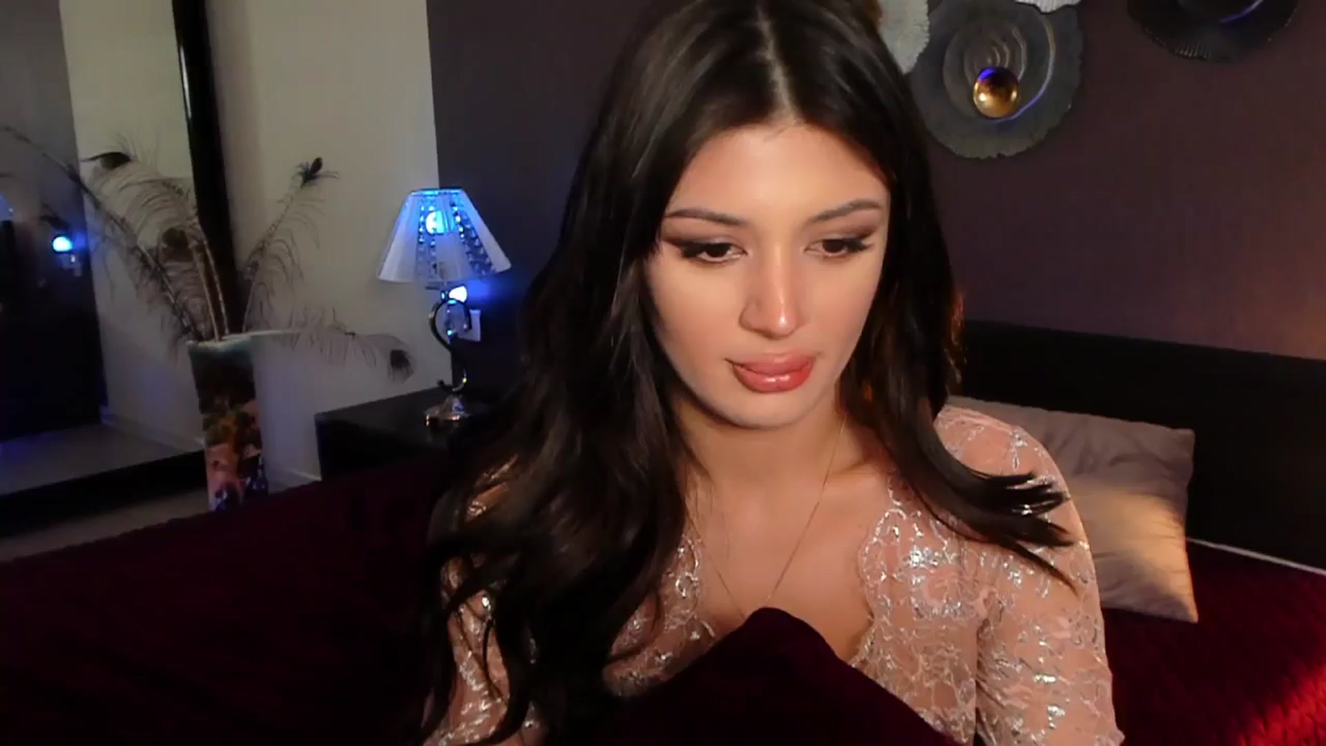 Gallery image thumbnail from Angel_on_Duty's myfreecams stream on, 07/27/2024, 23:27 image 18 of 20