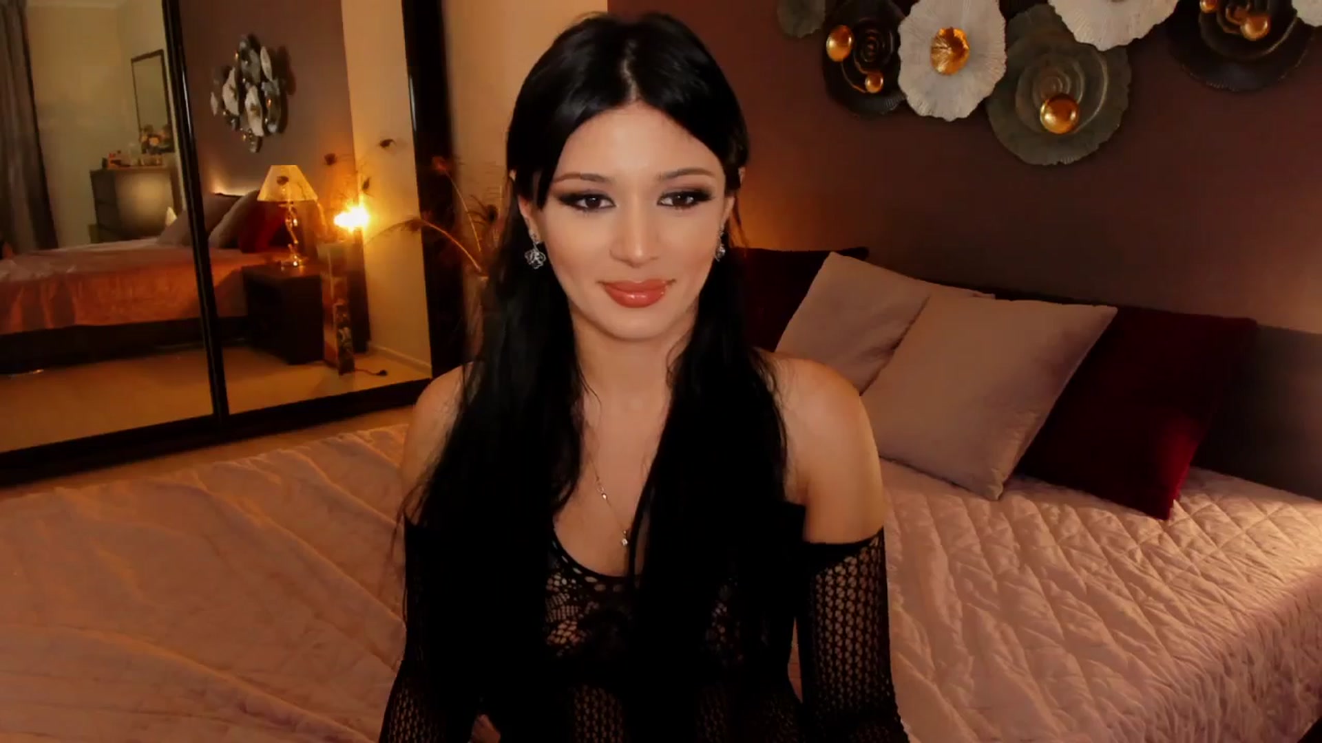 Gallery image thumbnail from Angel_on_Duty's myfreecams stream on, 08/03/2024, 20:39 image 11 of 20