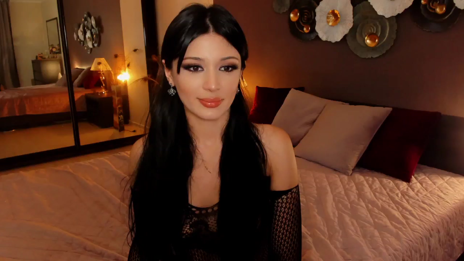 Gallery image thumbnail from Angel_on_Duty's myfreecams stream on, 08/03/2024, 20:39 image 16 of 20