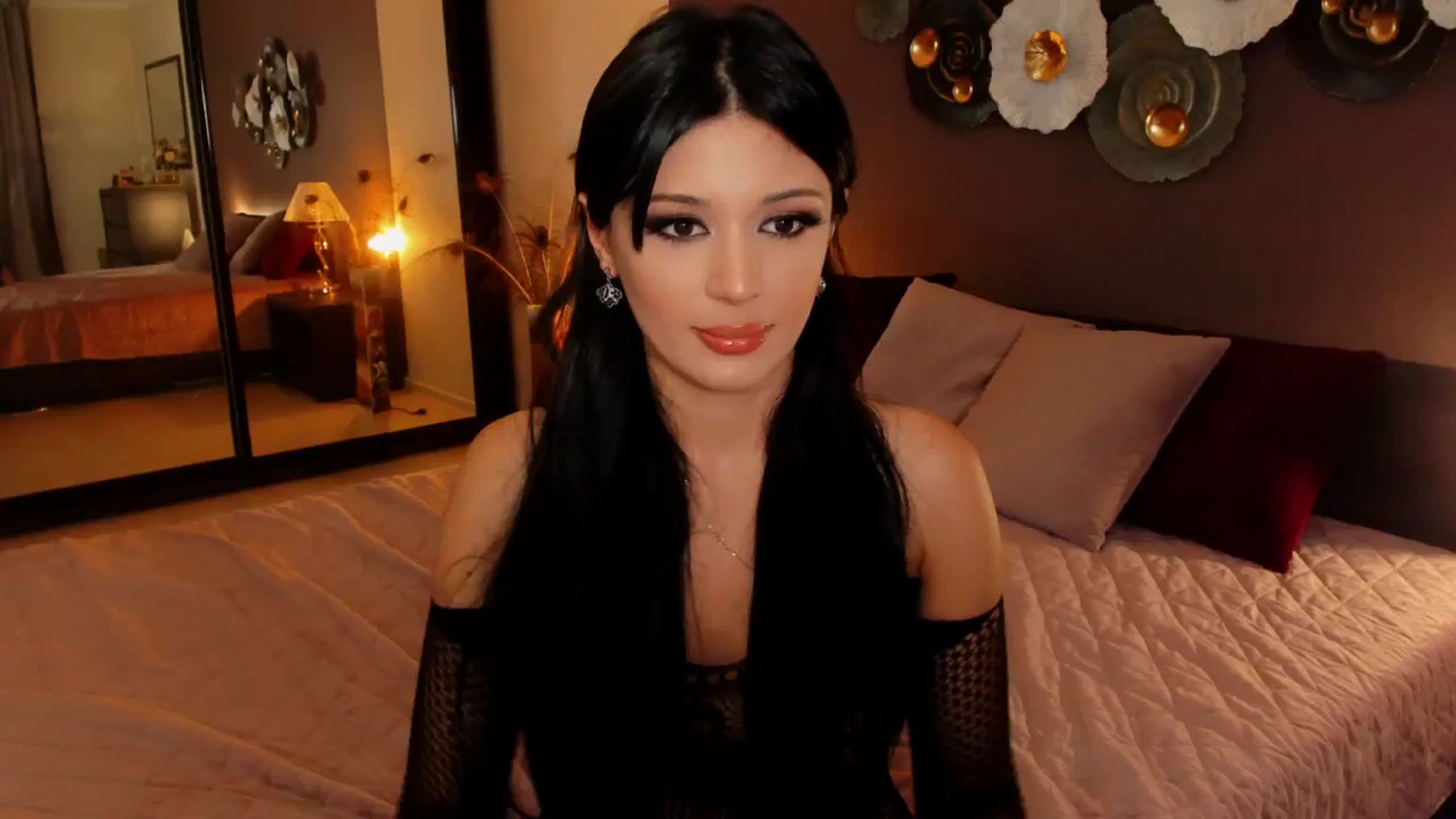 Gallery image thumbnail from Angel_on_Duty's myfreecams stream on, 08/03/2024, 20:39 image 20 of 20