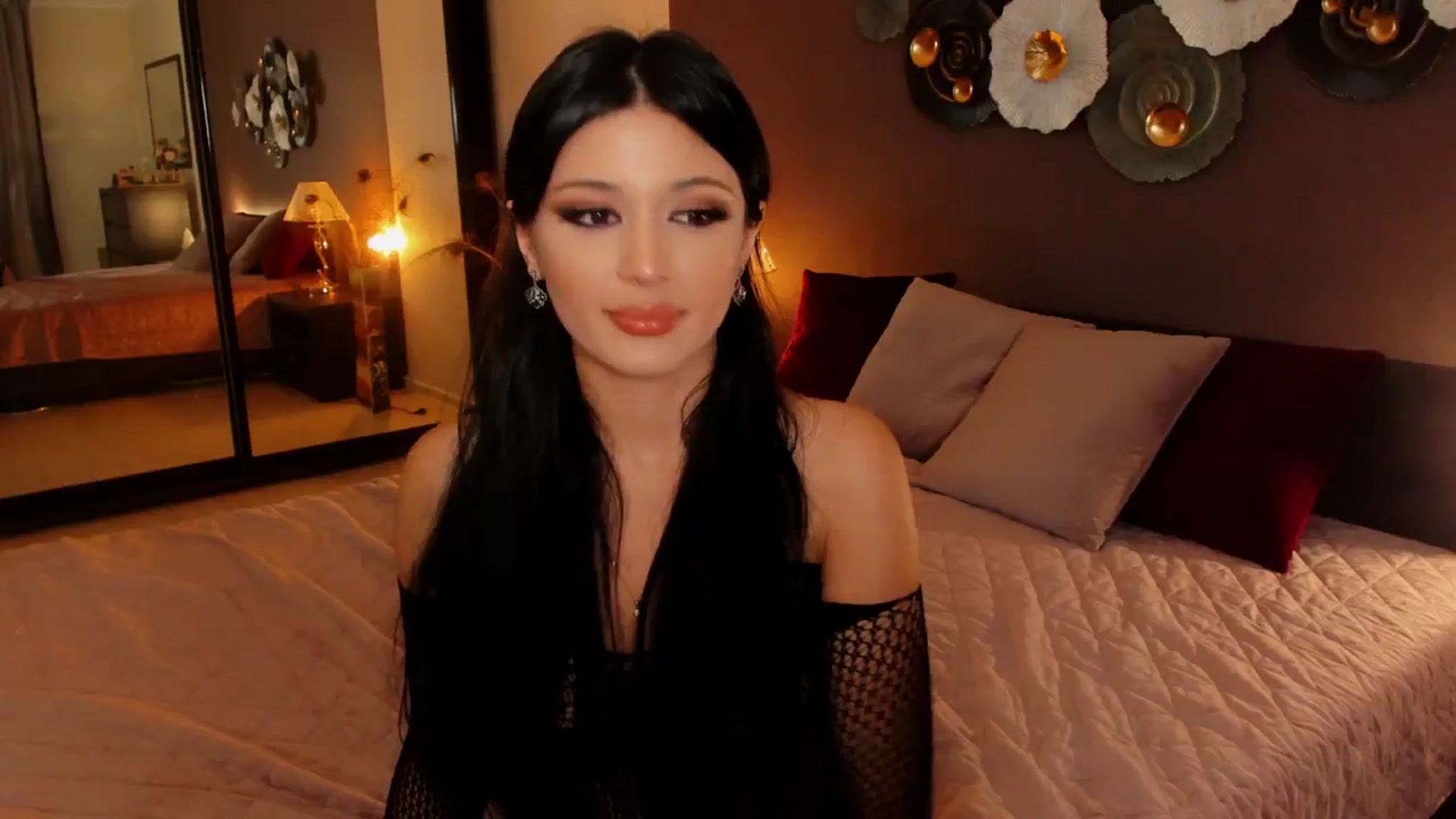 Gallery image thumbnail from Angel_on_Duty's myfreecams stream on, 08/03/2024, 20:39 image 8 of 20