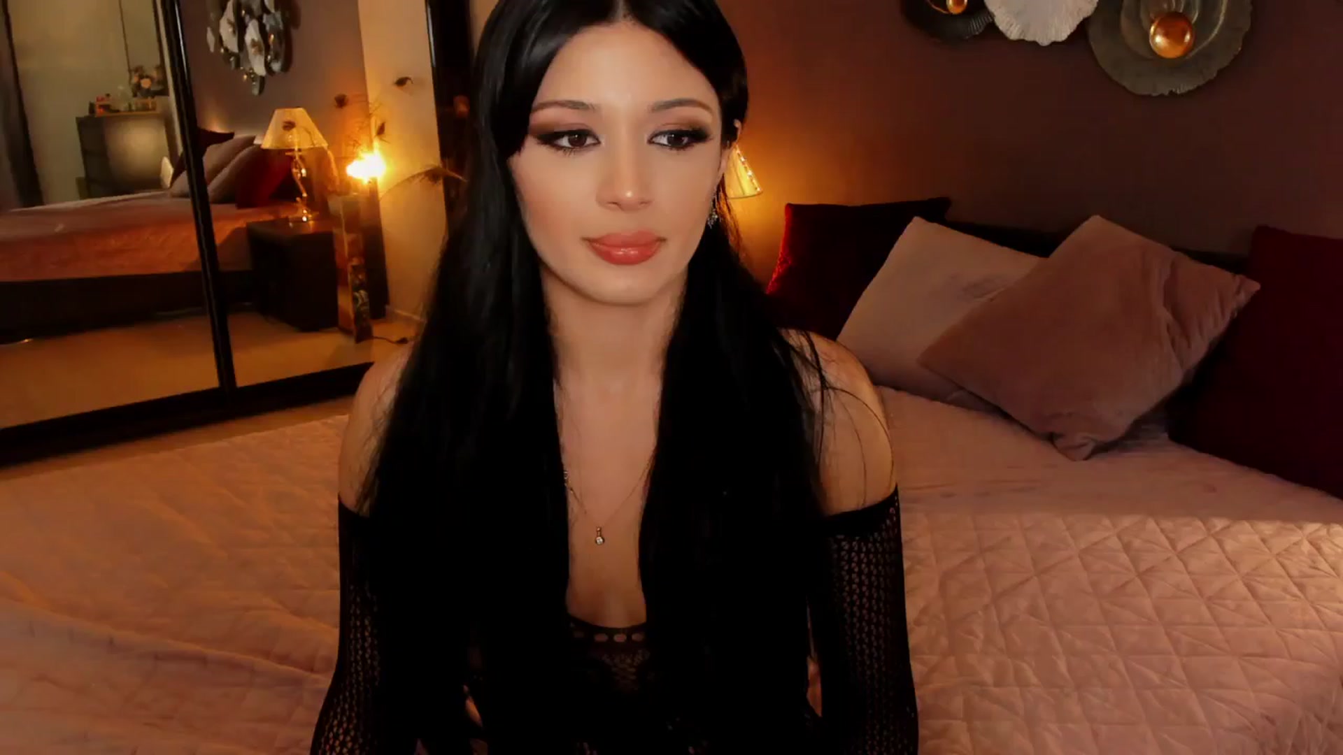 Gallery image thumbnail from Angel_on_Duty's myfreecams stream on, 08/03/2024, 21:39 image 3 of 20
