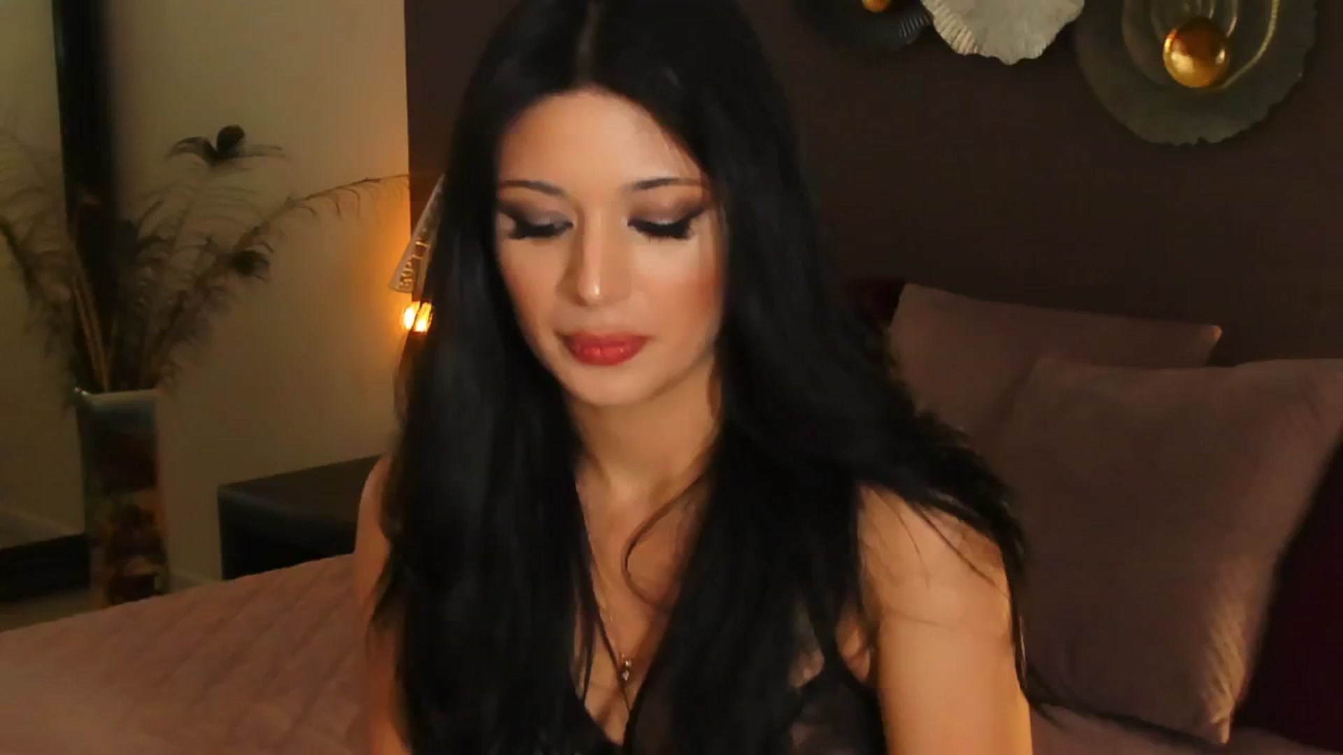 Gallery image thumbnail from Angel_on_Duty's myfreecams stream on, 08/13/2024, 23:36 image 2 of 20