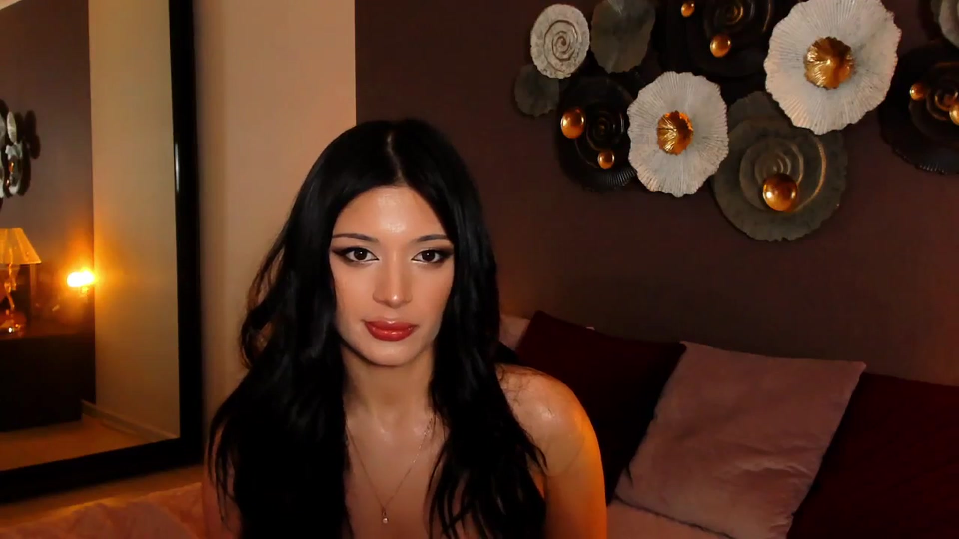 Gallery image thumbnail from Angel_on_Duty's myfreecams stream on, 08/25/2024, 24:01 image 18 of 20