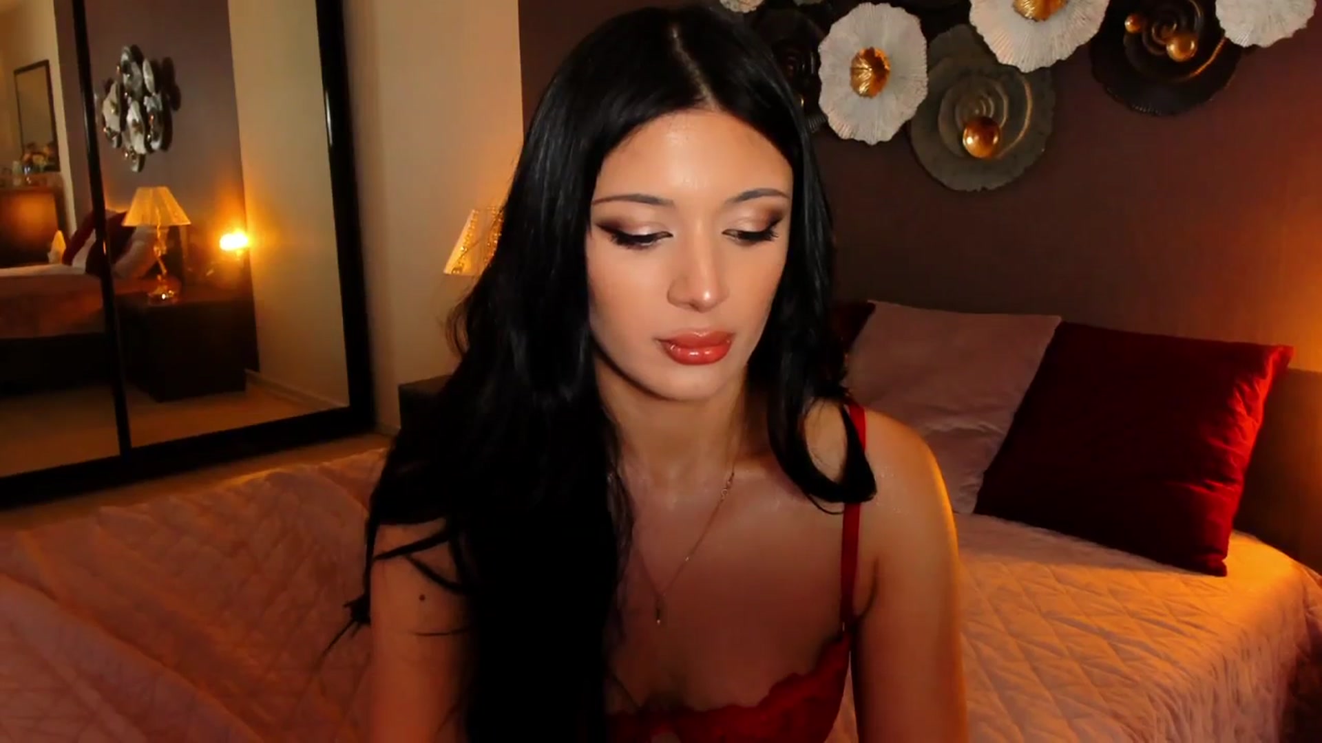 Gallery image thumbnail from Angel_on_Duty's myfreecams stream on, 08/25/2024, 24:01 image 2 of 20