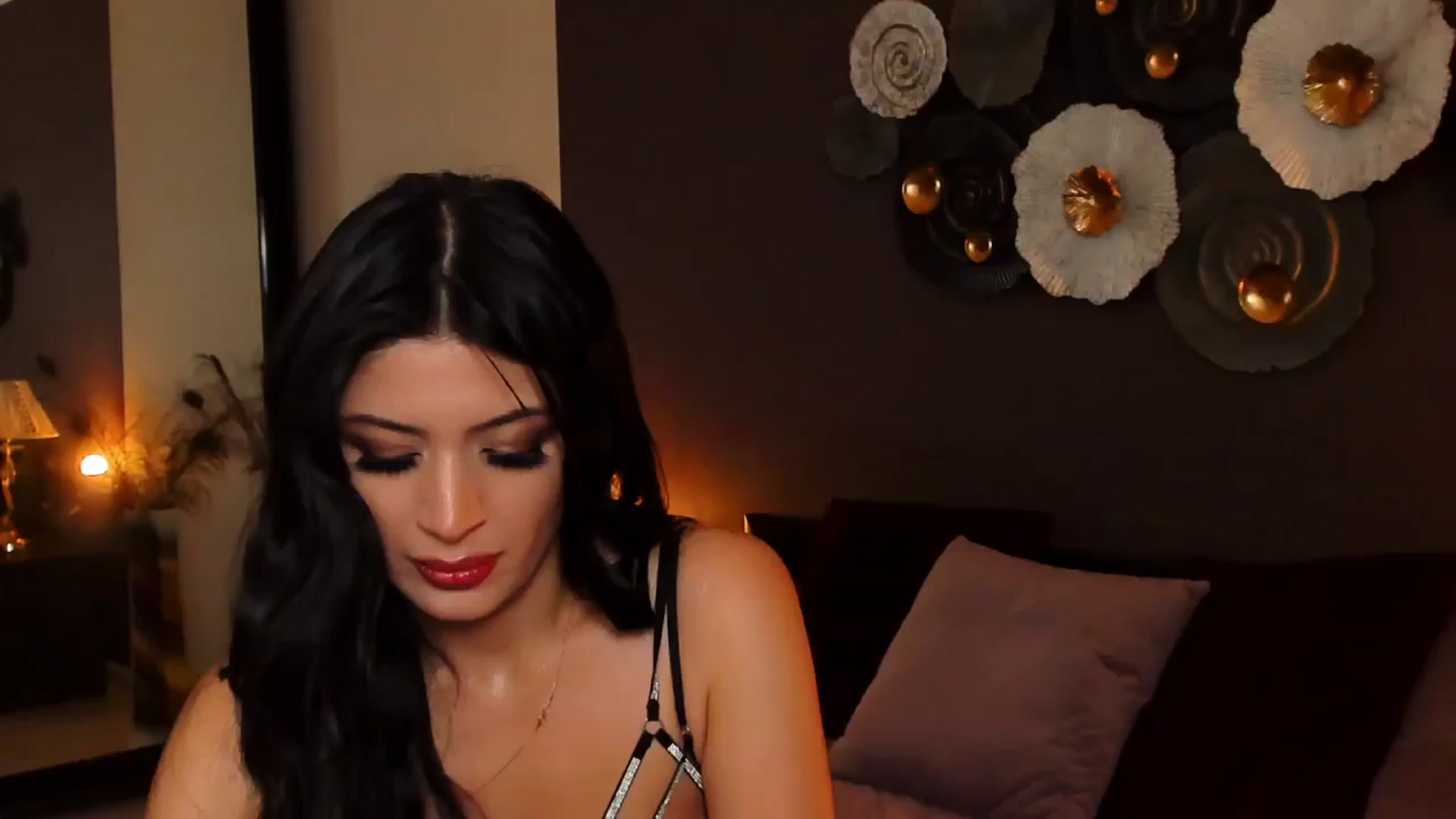 Gallery image thumbnail from Angel_on_Duty's myfreecams stream on, 09/02/2024, 23:03 image 1 of 20