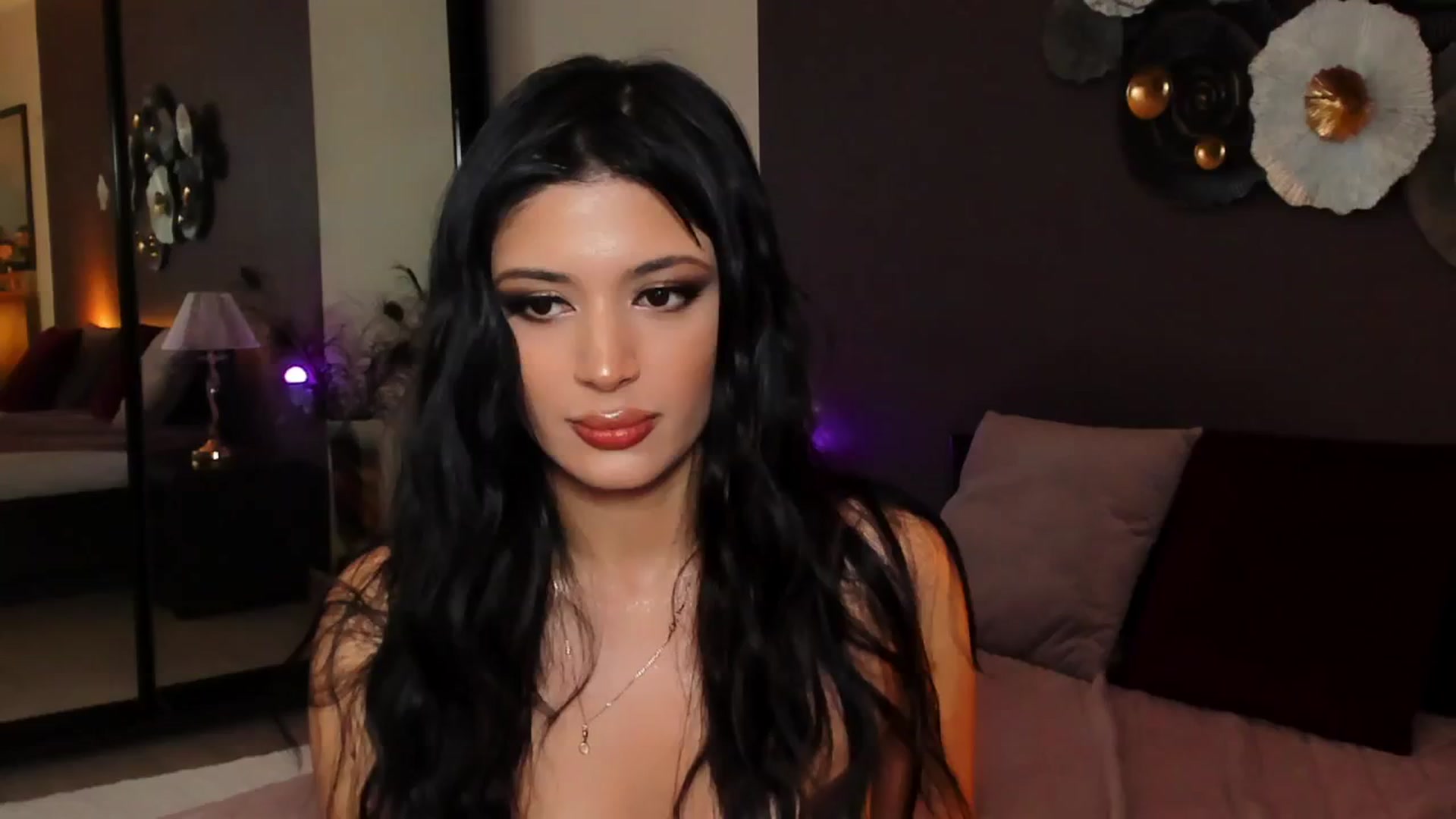 Gallery image thumbnail from Angel_on_Duty's myfreecams stream on, 09/03/2024, 22:35 image 19 of 20