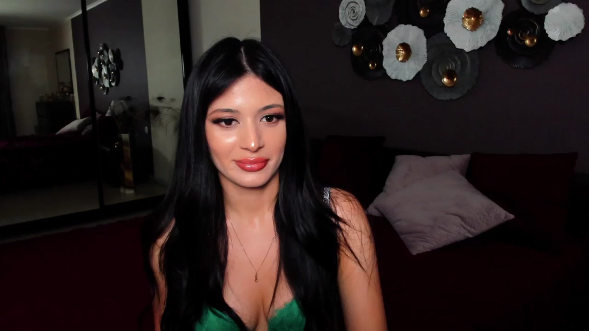Gallery image thumbnail from Angel_on_Duty's myfreecams stream on, 09/12/2024, 22:38 image 11 of 20
